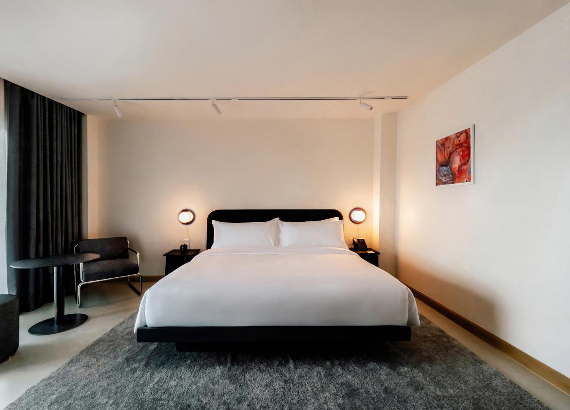 The Standardx, Phra Arthit 4* Bangkok