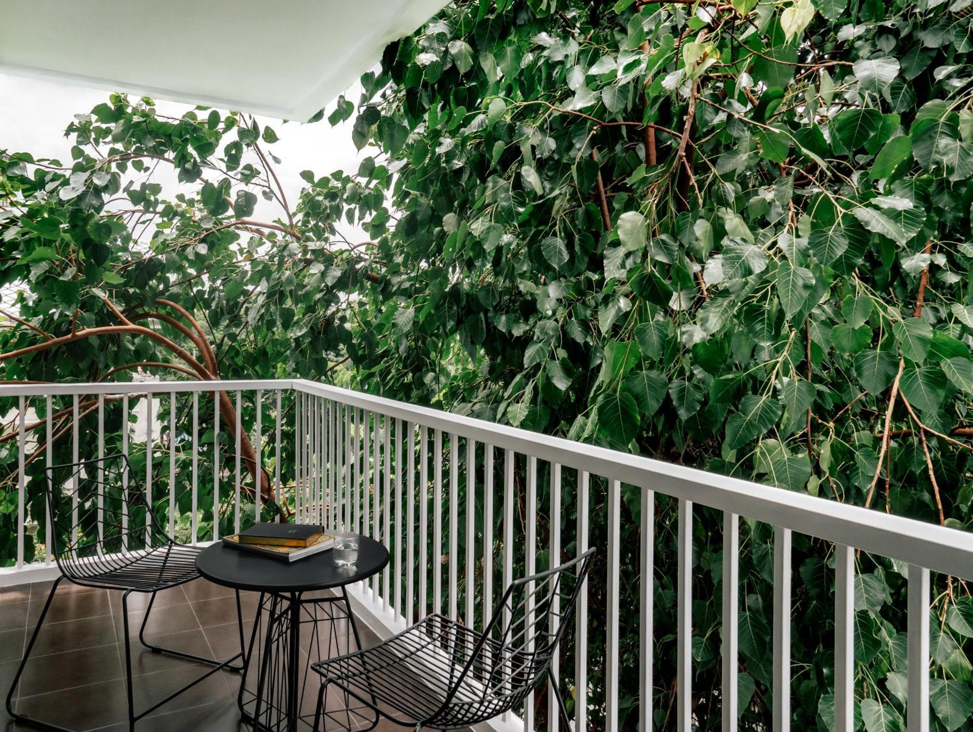 The Standardx, Phra Arthit Hotel 4*