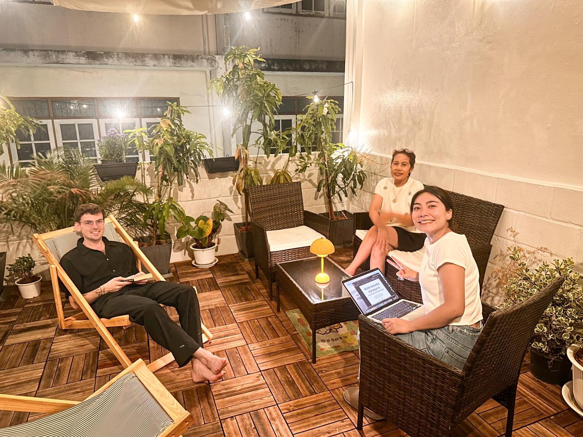 Albergue Neighborhood Bangkok