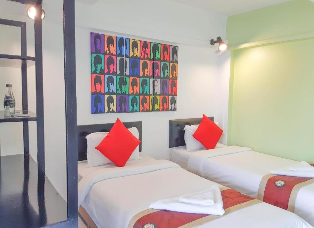 Hotel Casa Picasso Near Chabad House 2*
