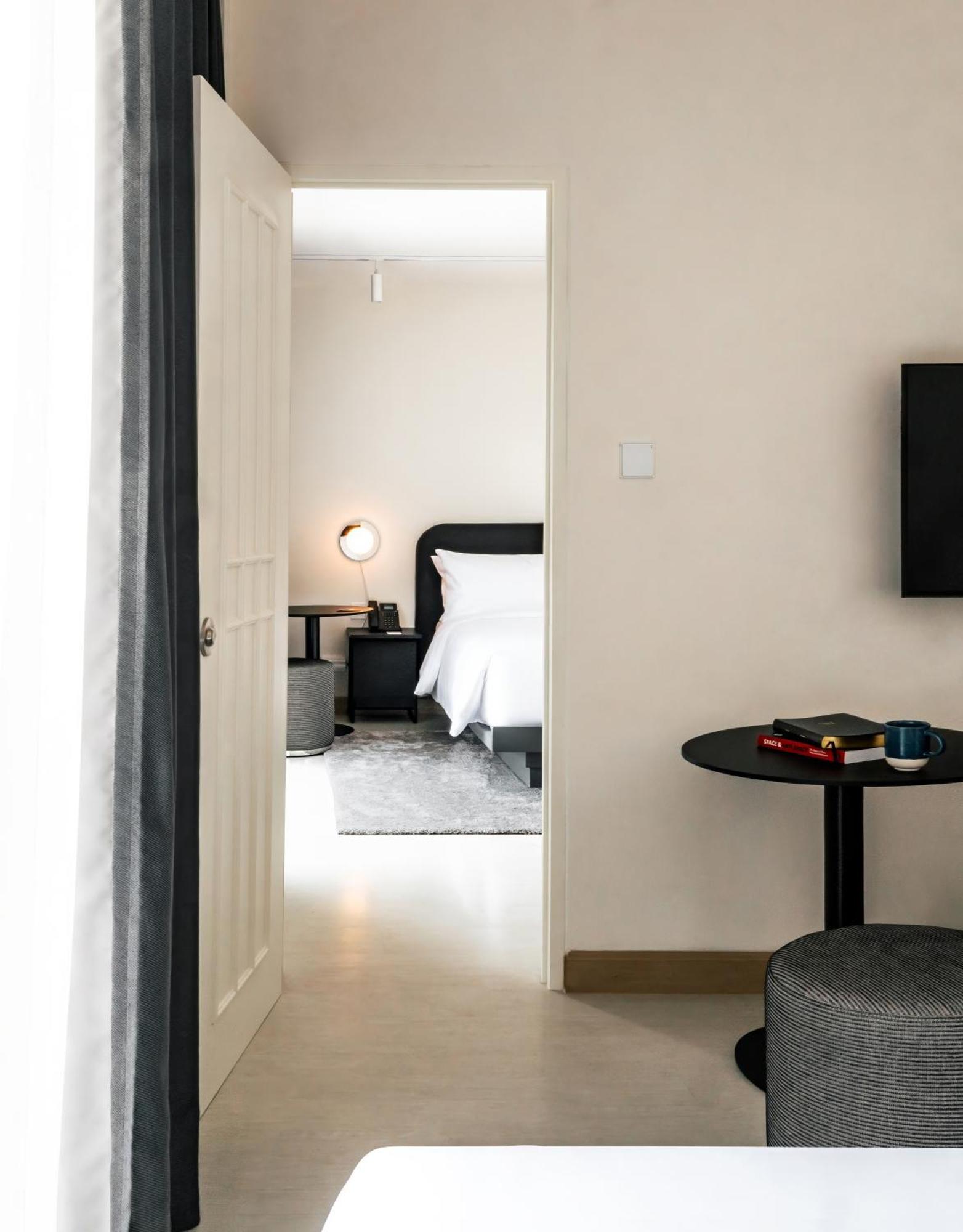 The Standardx, Phra Arthit 4* Bangkok