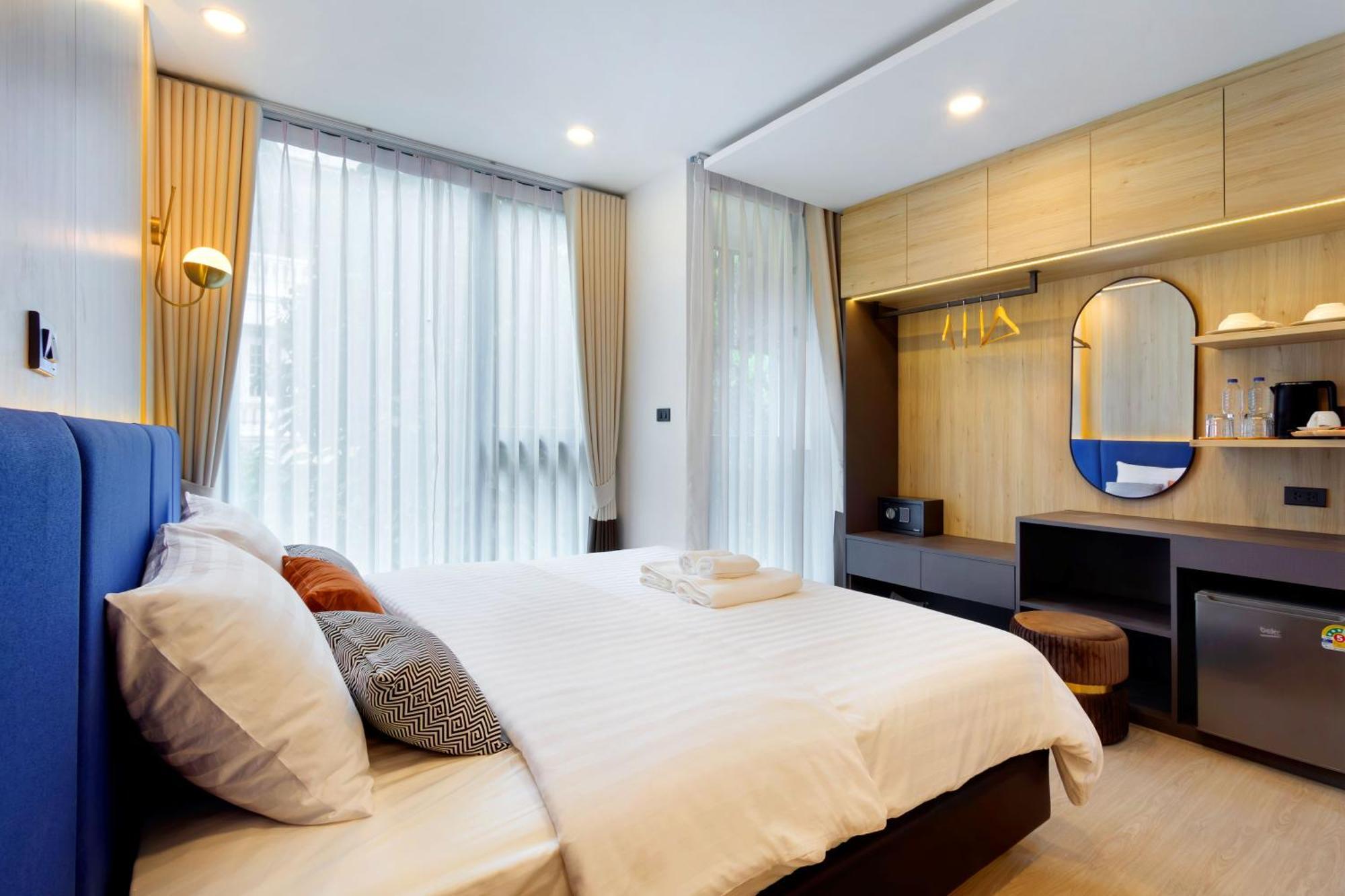 Aquila 4*