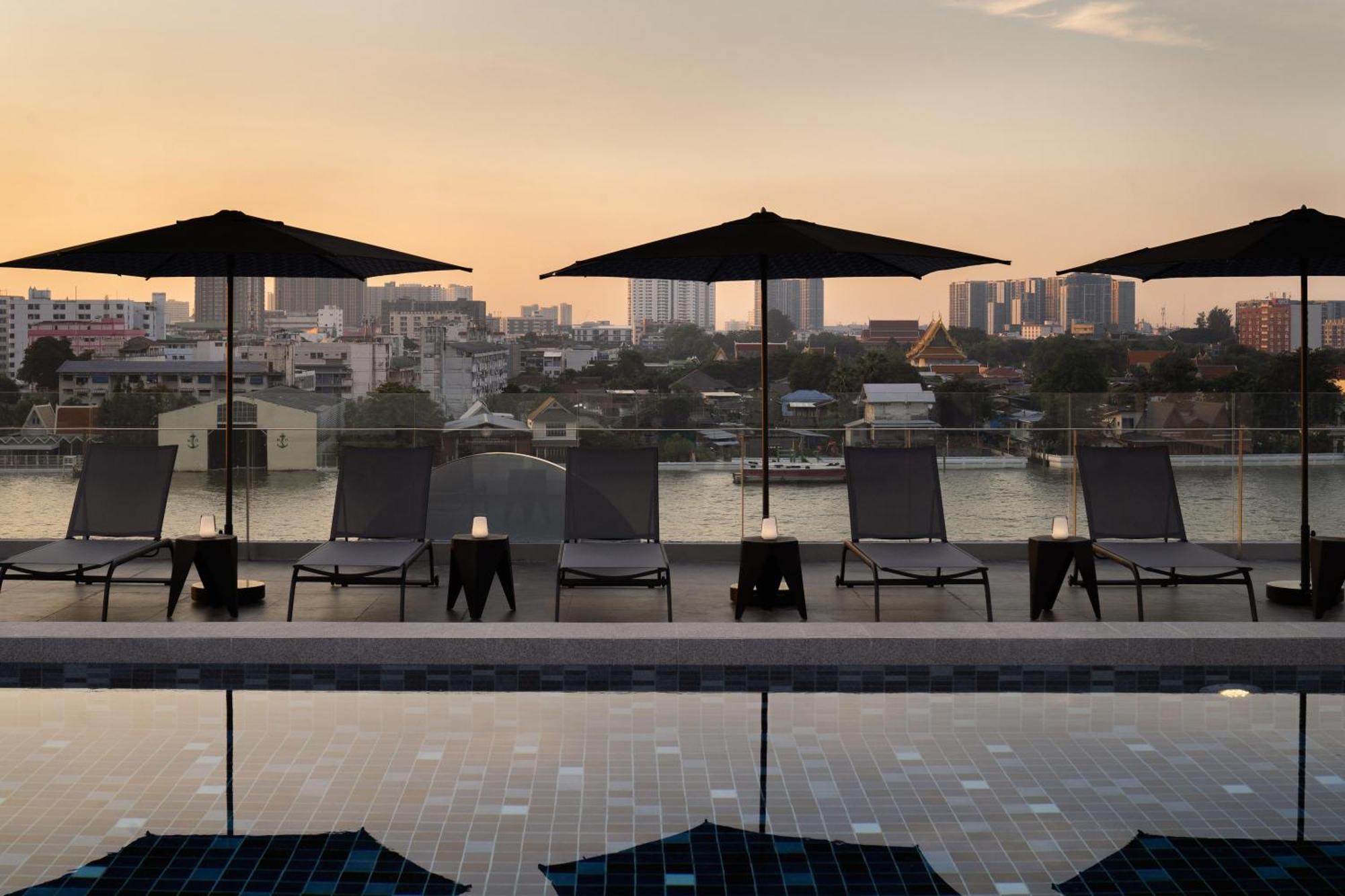 The Standardx, Phra Arthit 4* Bangkok