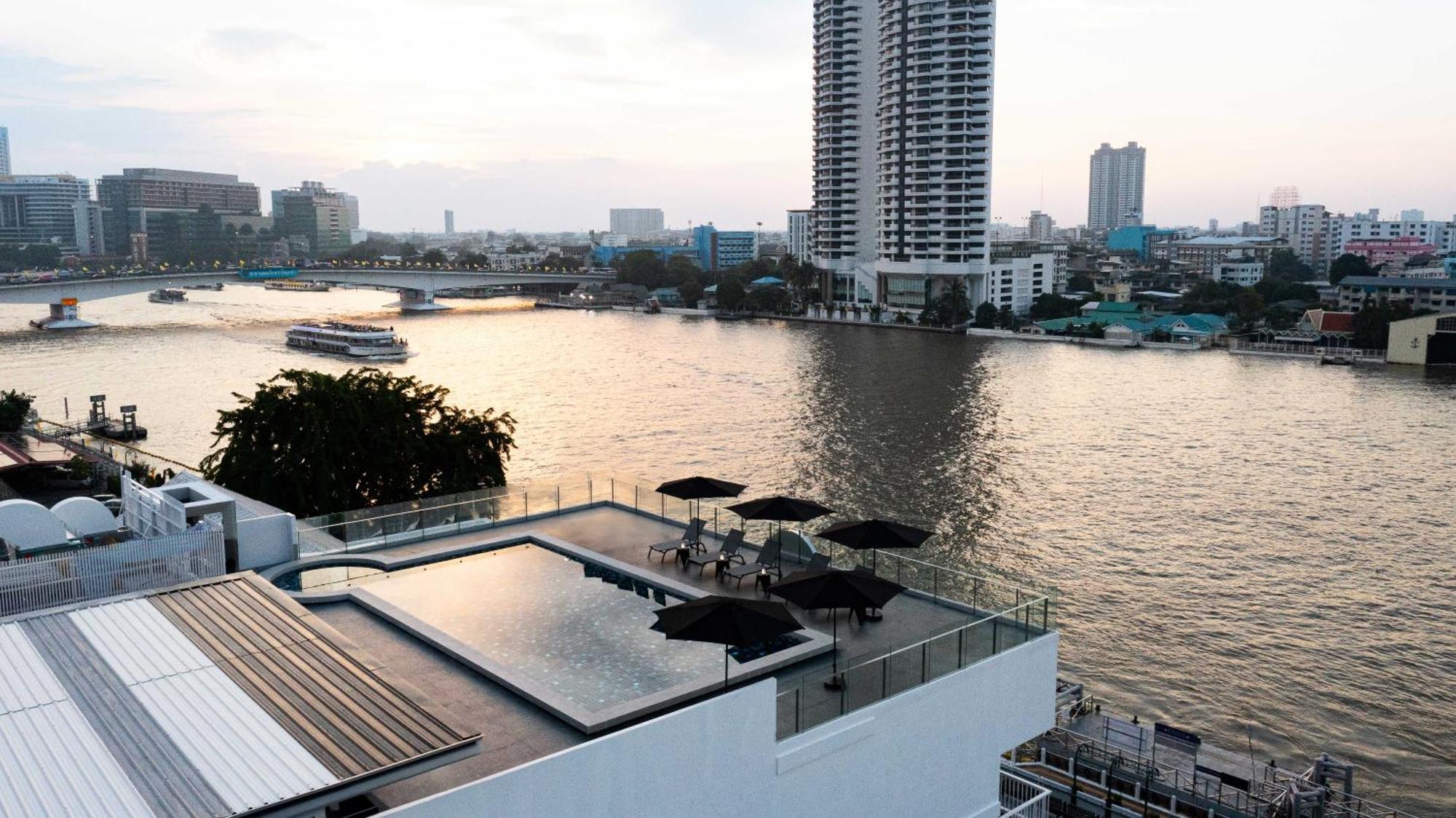 Hotel The Standardx, Phra Arthit