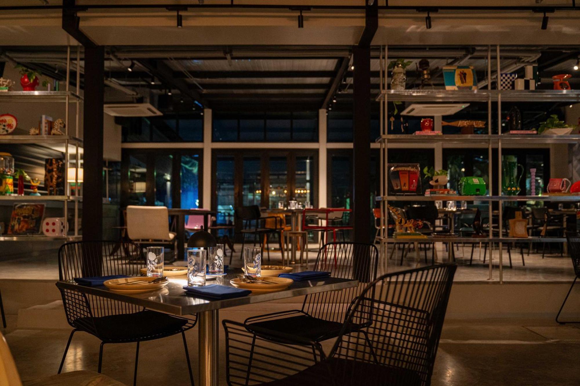 The Standardx, Phra Arthit 4* Bangkok