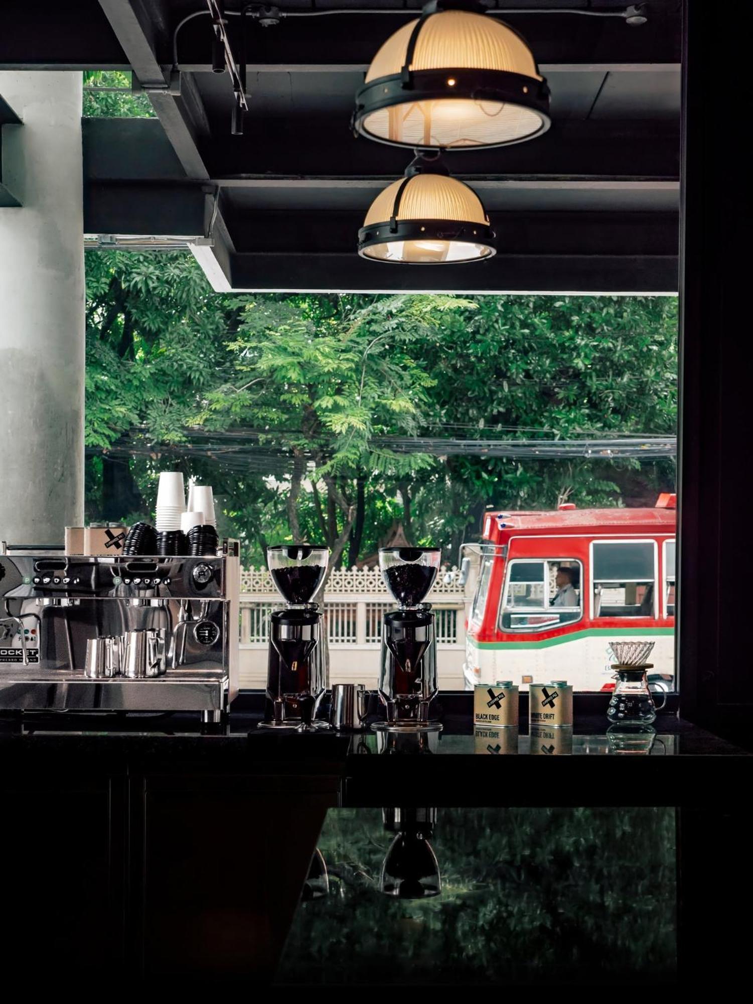 Hotel The Standardx, Phra Arthit Bangkok