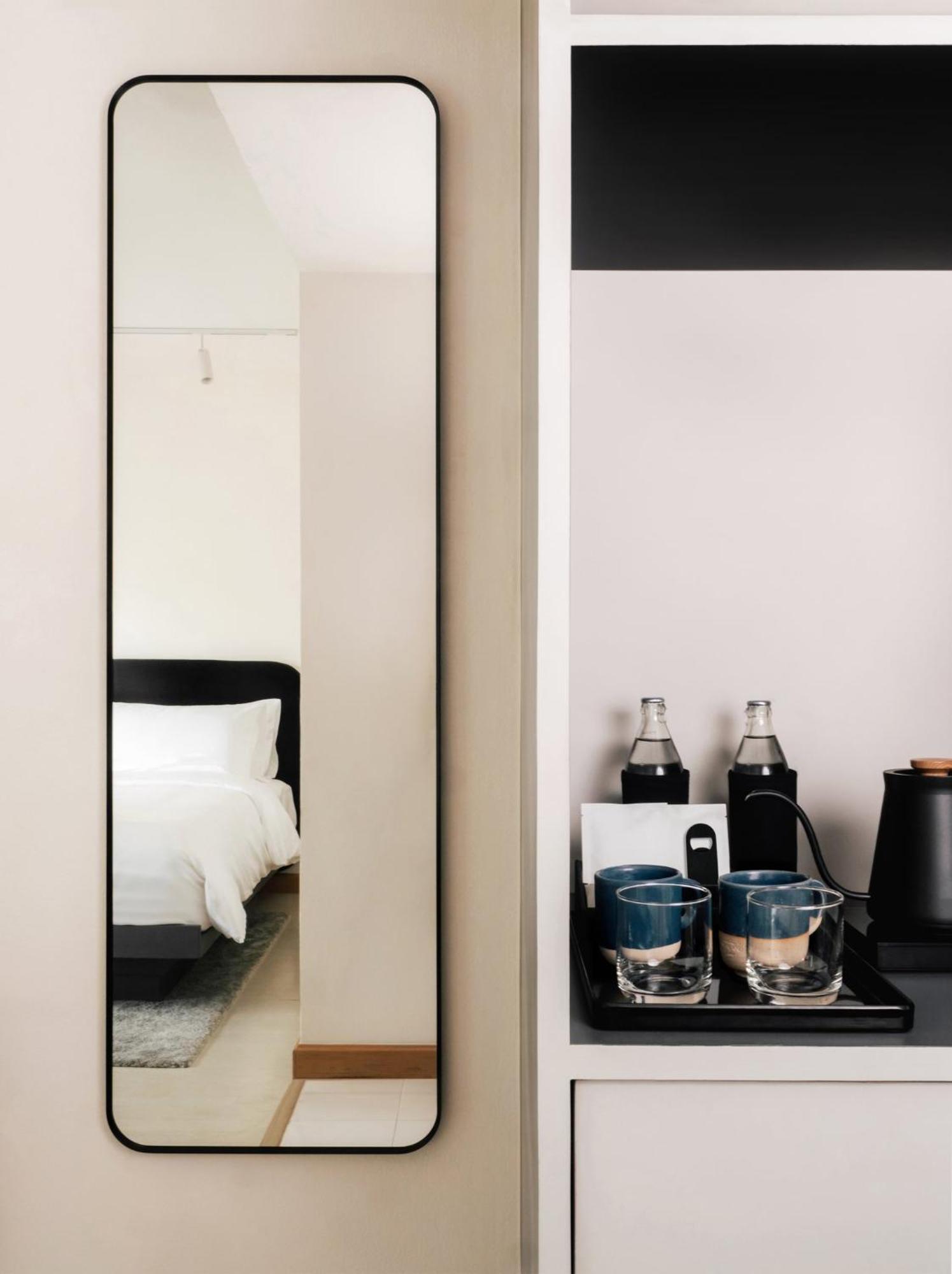 The Standardx, Phra Arthit 4* Bangkok