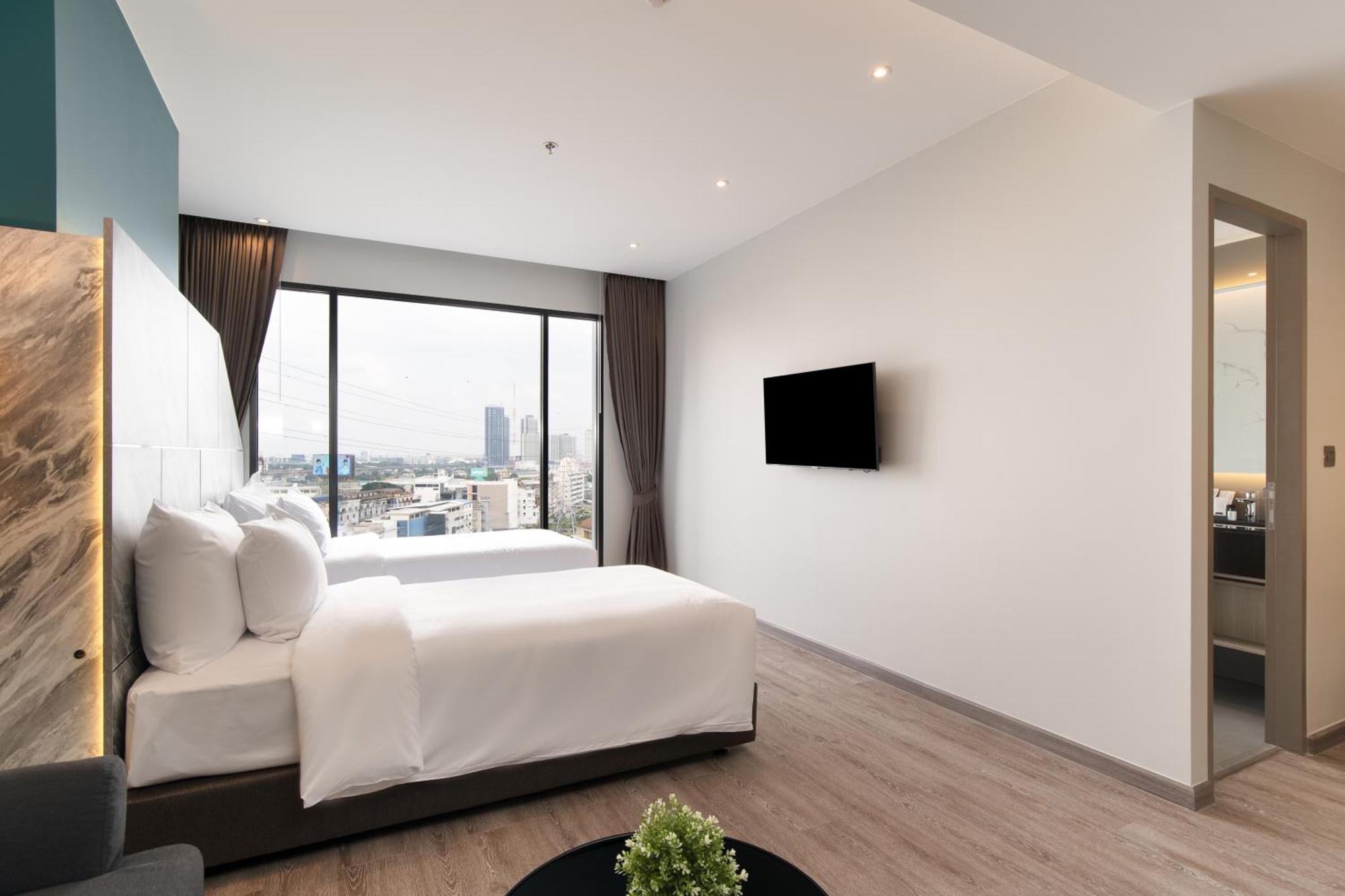 Thaya Hotel