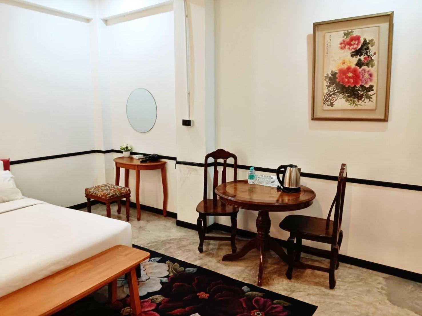 Apartment The Character Yaowarat V เยาวราช *