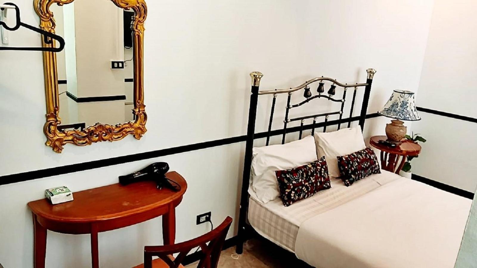 Apartment The Character Yaowarat V เยาวราช