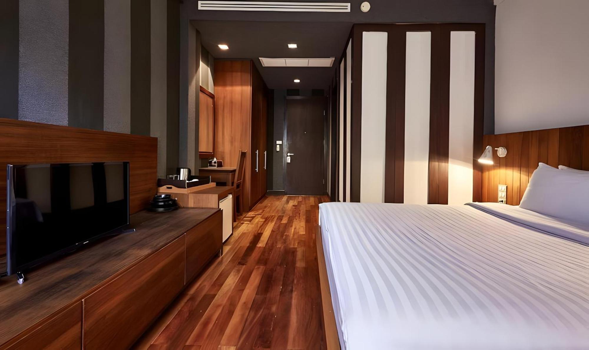 Apartment Wish Silom - วิช สีลม X