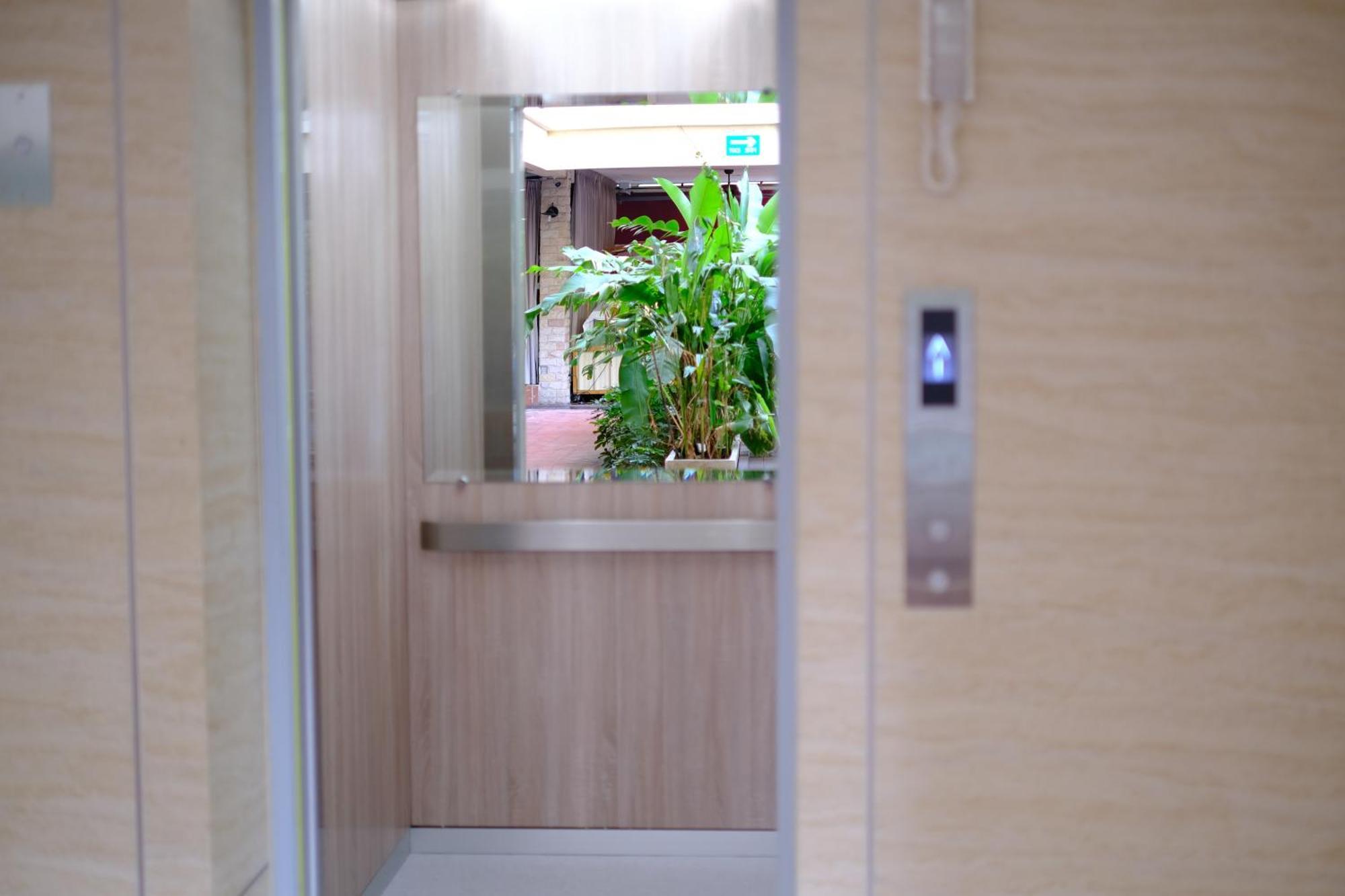 Feung Nakorn Balcony And Cafe Hotel 3*