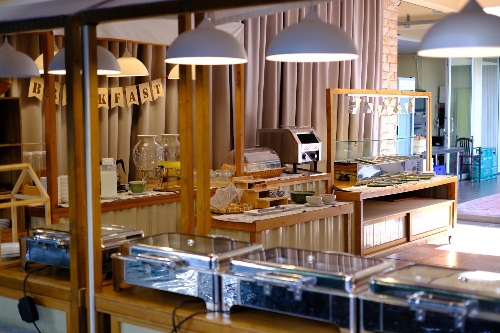 Hotel Feung Nakorn Balcony And Cafe Bangkok