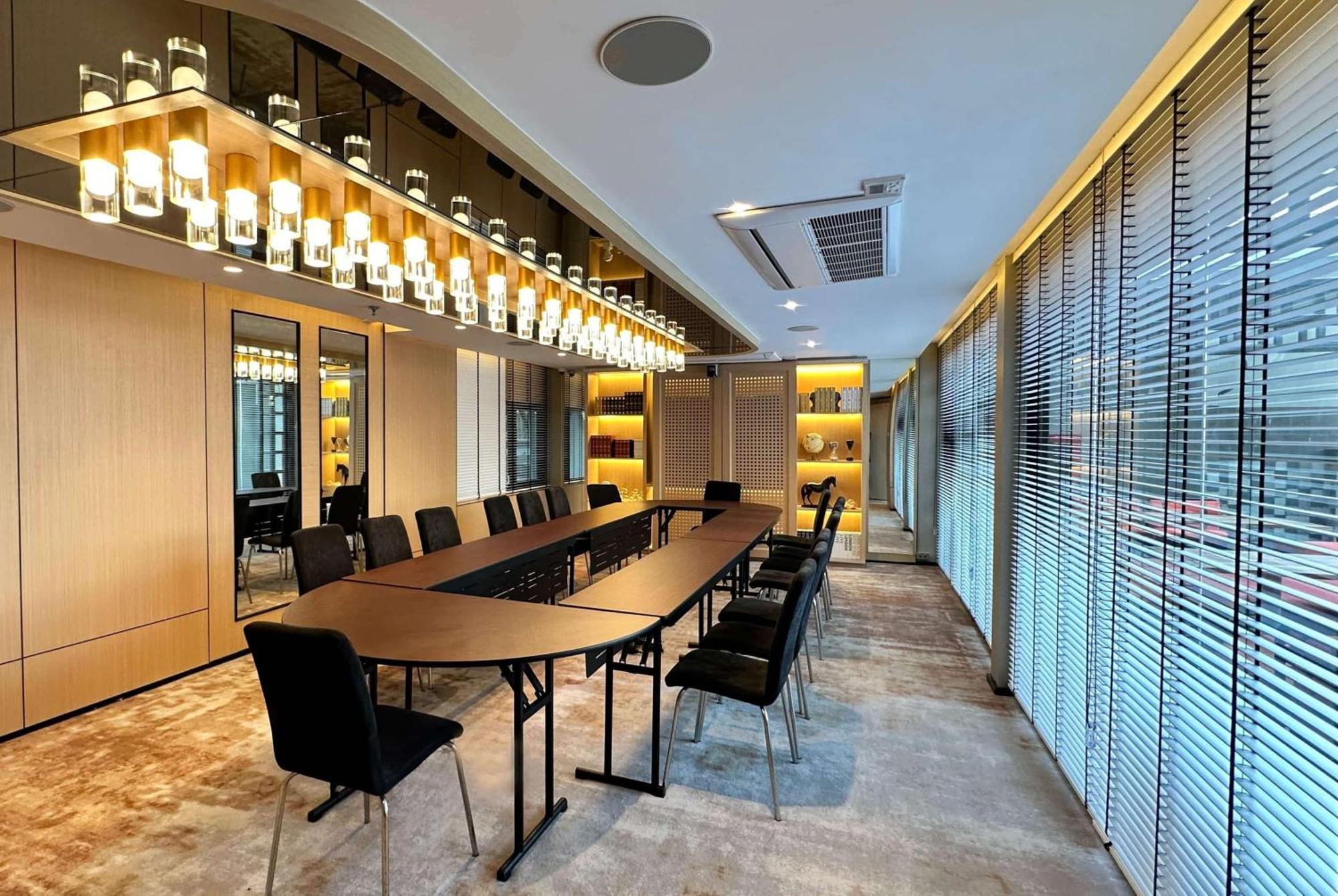 Ramada By Wyndham Sukhumvit 11 4* Bangkok