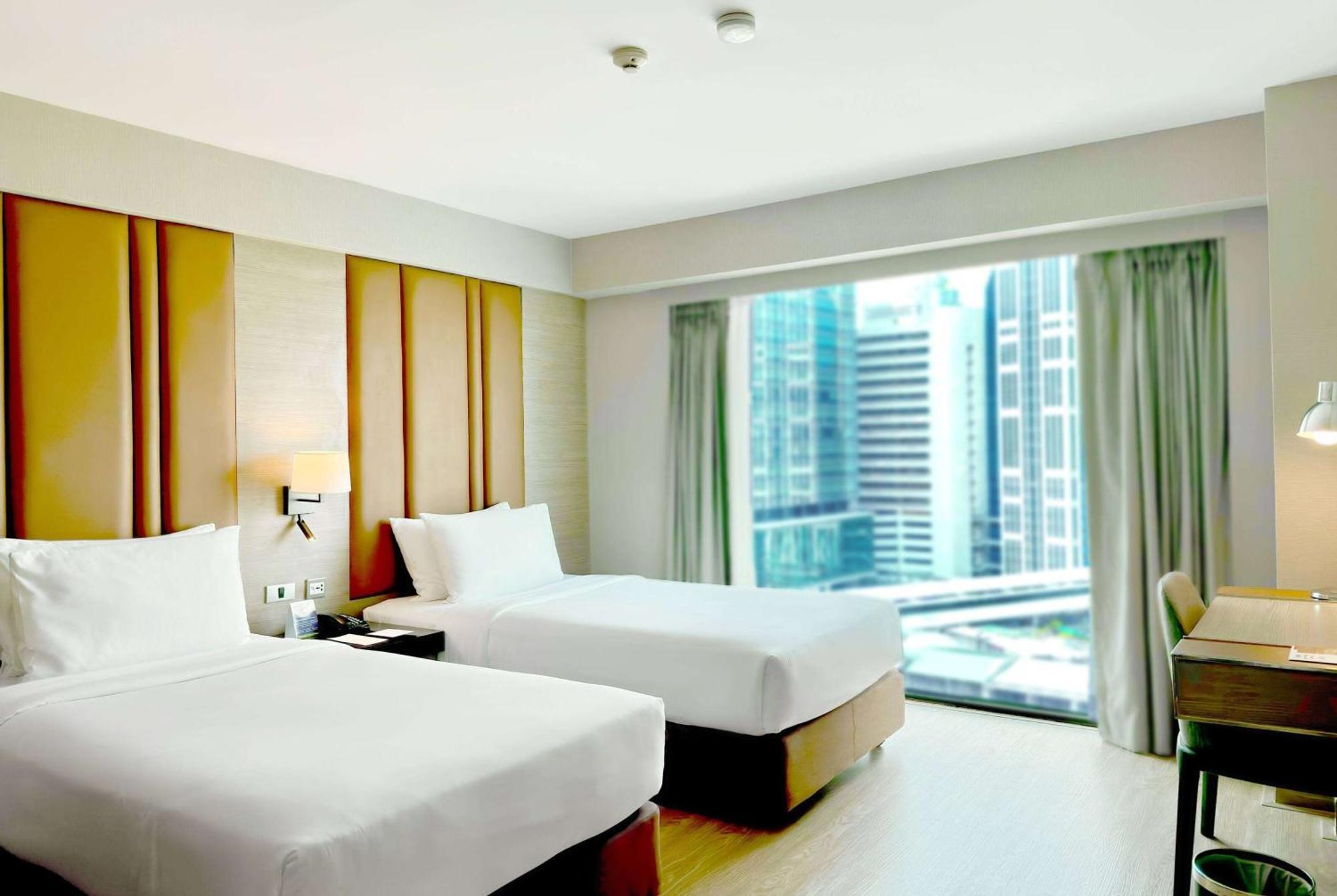 Ramada By Wyndham Sukhumvit 11 Hotel Bangkok
