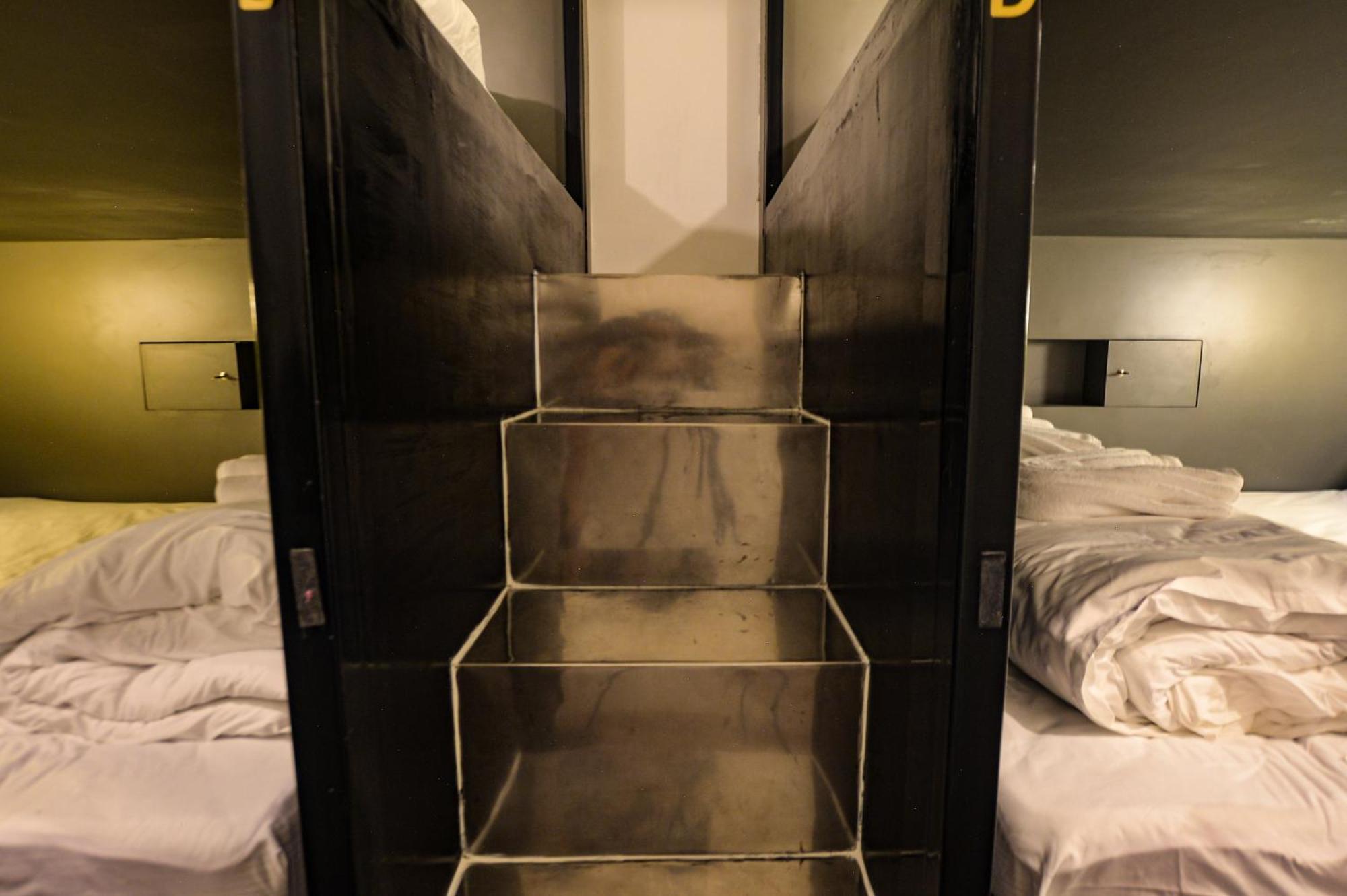 Hotel Four Sister Lamoon *