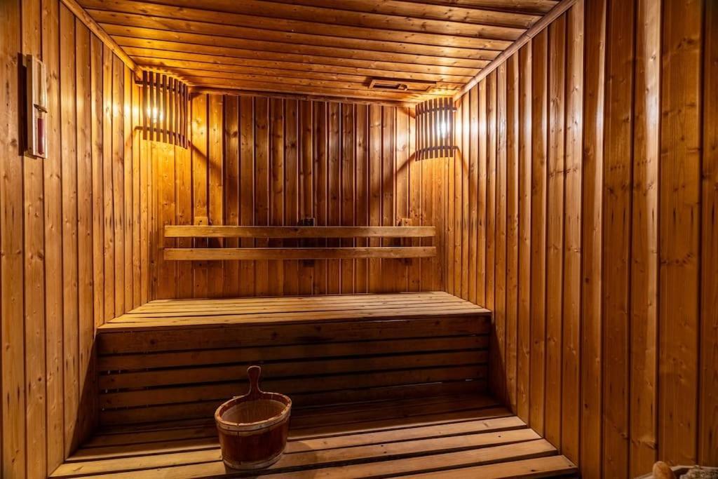 Thonglor Area 1 Bedroom Fastwifi Sauna Big Swimming Pool 38 Bangkok