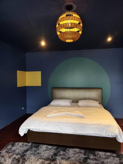 Thonglor Art House 5br With Beautiful Rooftop Bangkok