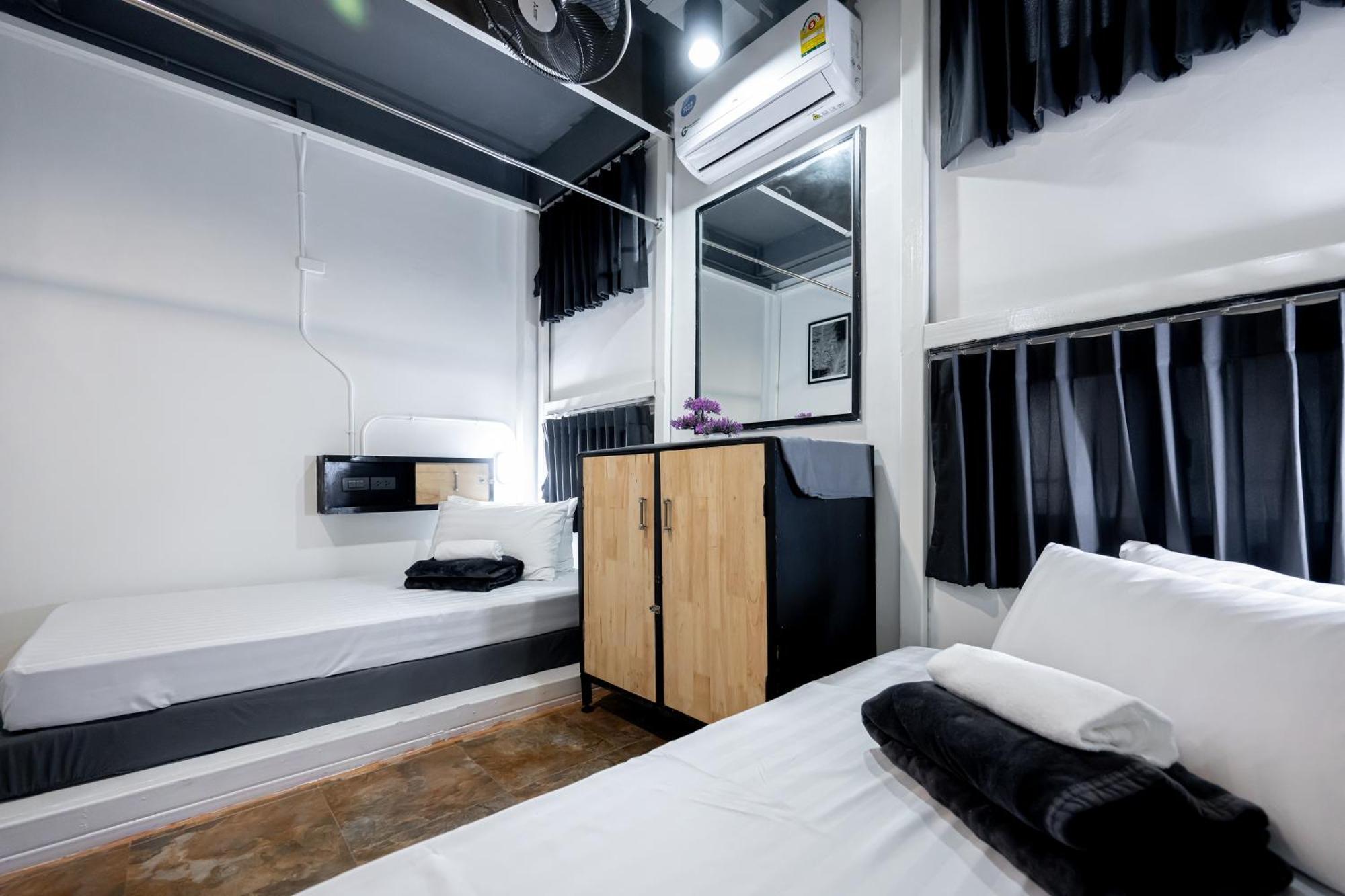 Hostel Vibes Bangkok