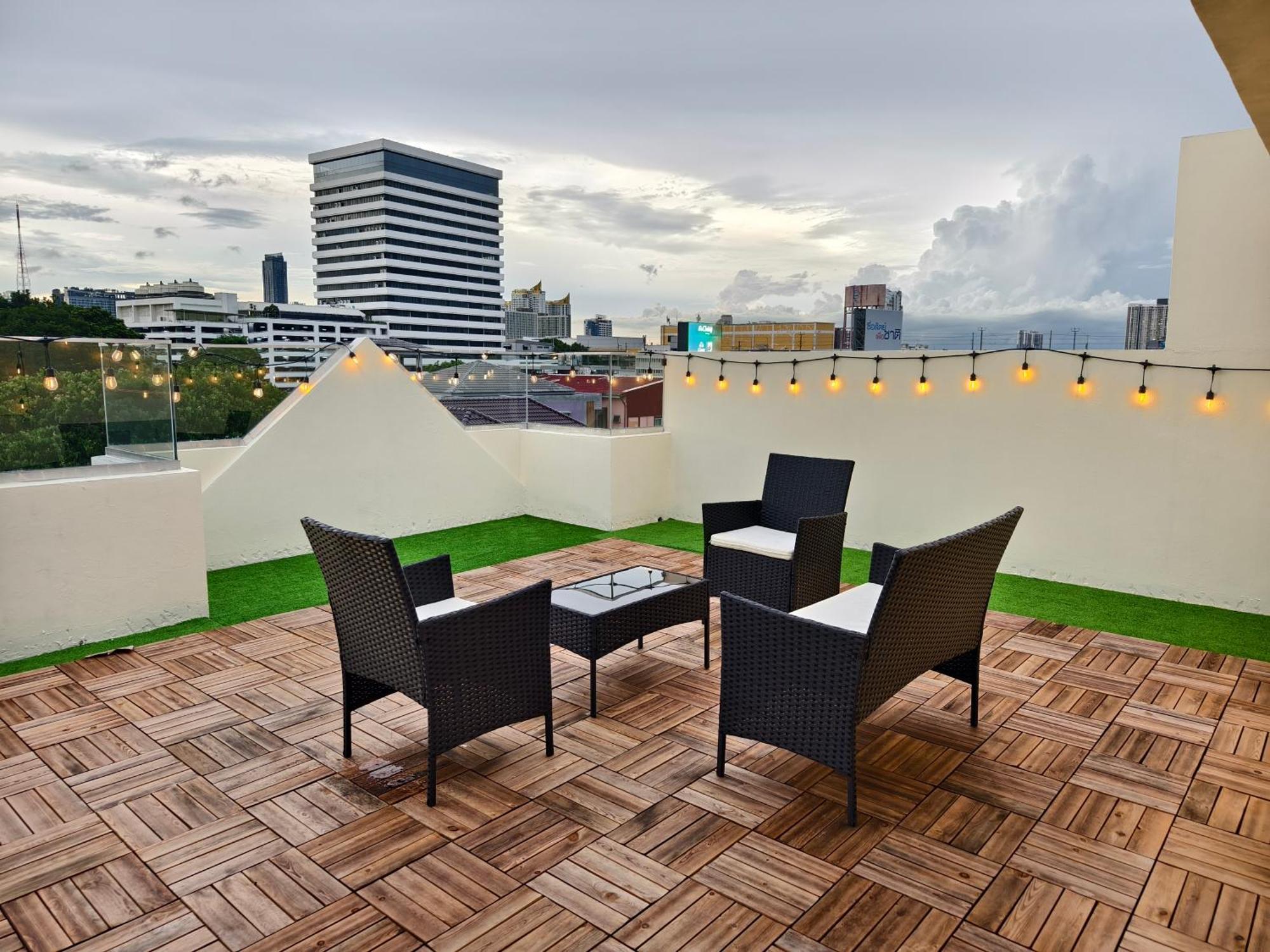 Thonglor Art House 5br With Beautiful Rooftop Holiday home Bangkok