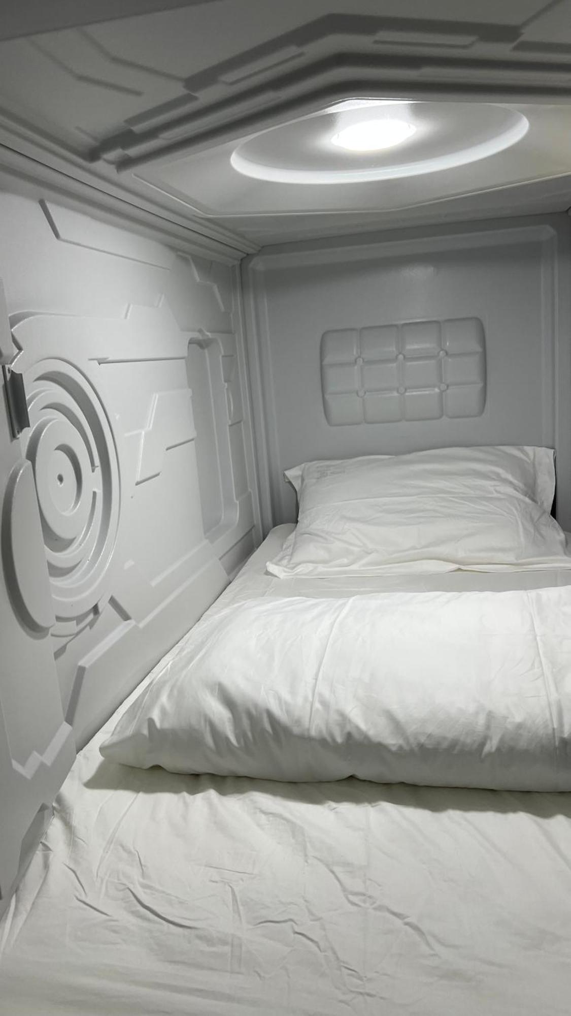 Kiwi Capsule Capsule hotel