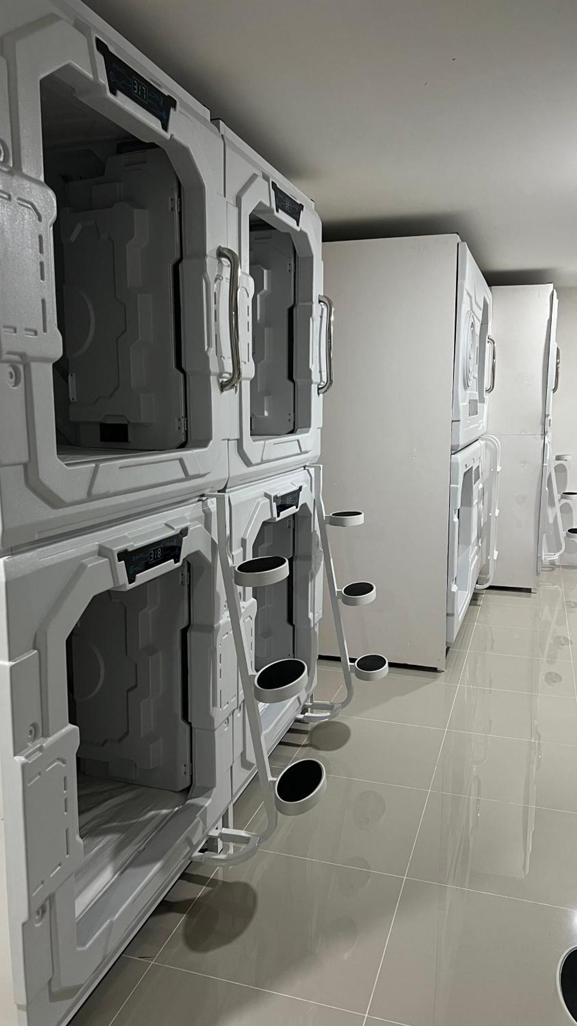 Capsule hotel Kiwi Capsule *