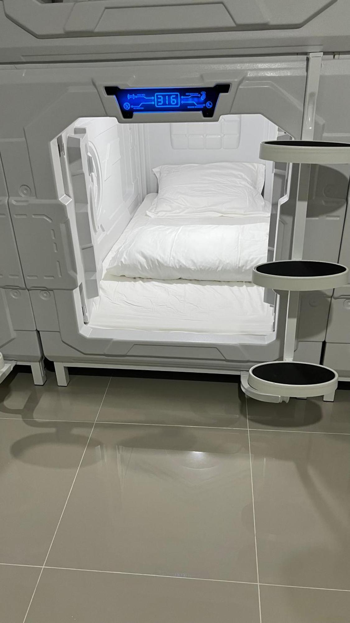 Kiwi Capsule *