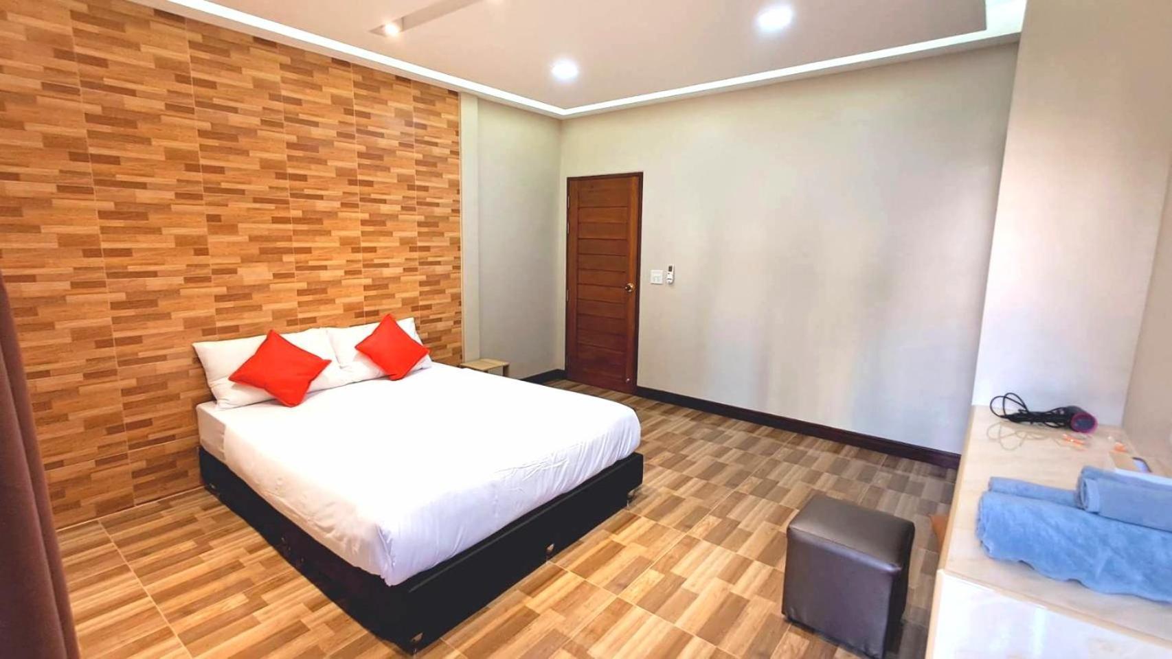 New! Kg 3 Bedrooms/ Free Wi-fi Casa de férias Bangkok