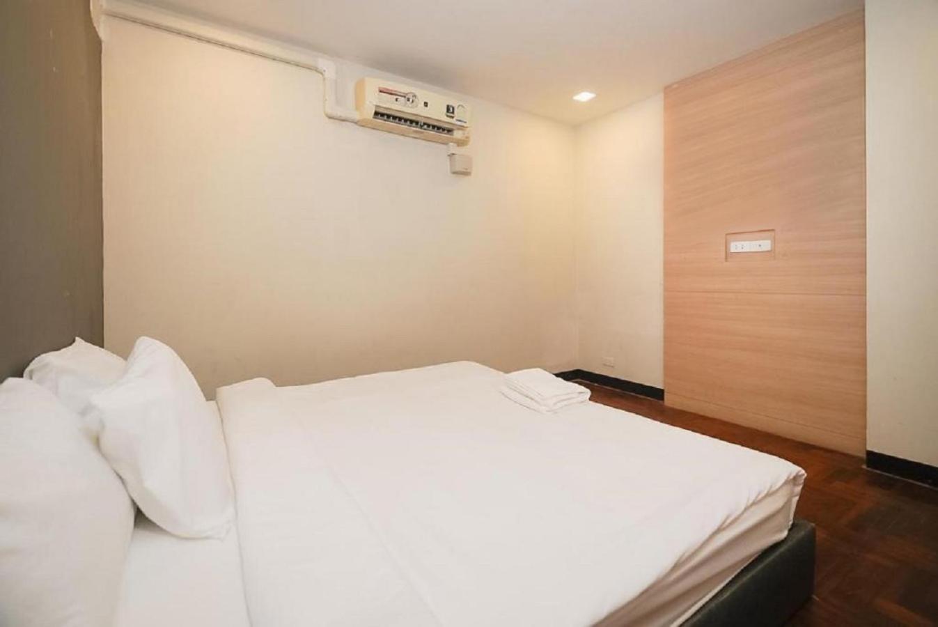 Go Silom - Bts Saint Louis โกอินน์ สีลม - สถานีรถไฟฟ้าเซนต์หลุยส์ X