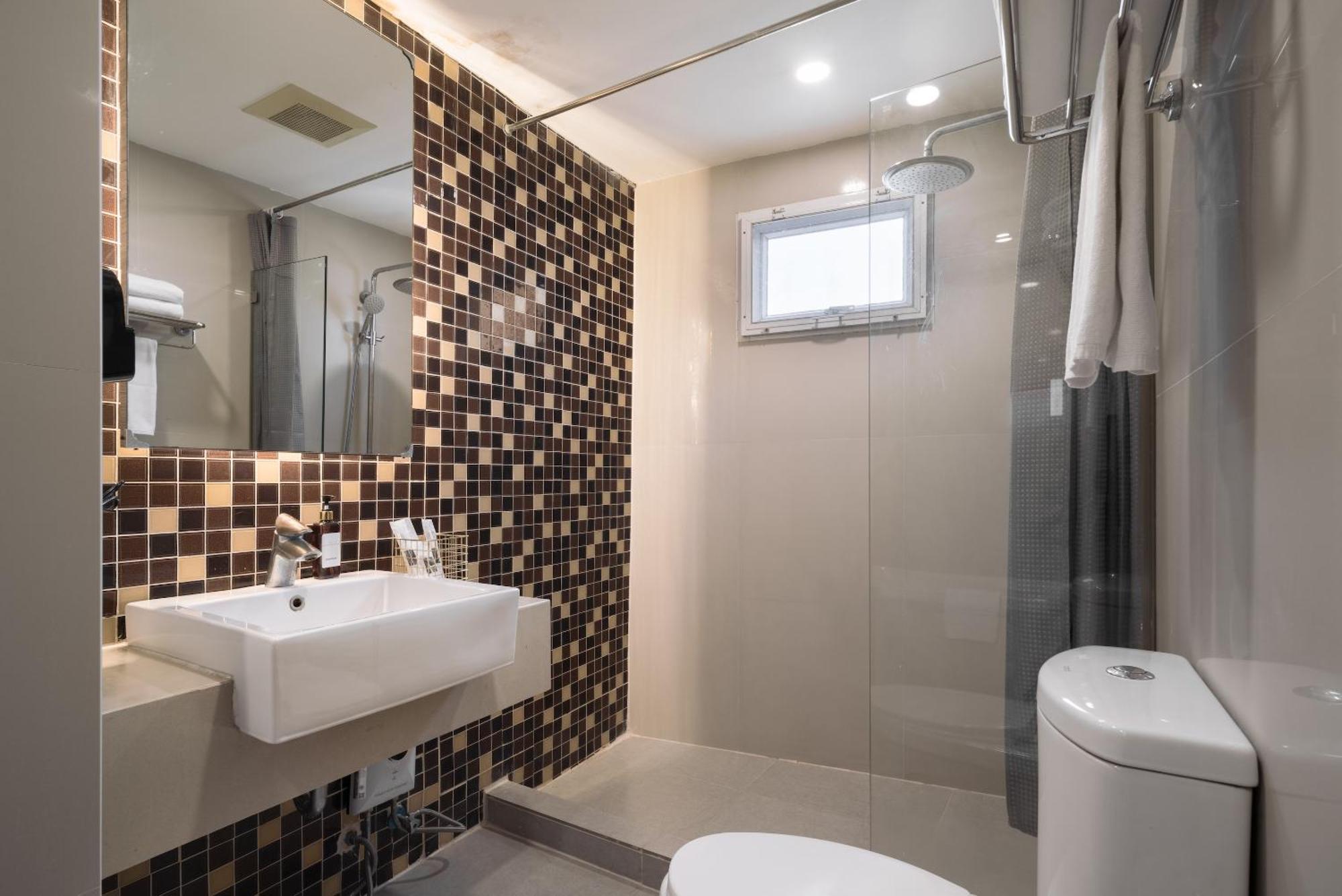 Aspira Sukhumvit 20 Hotel