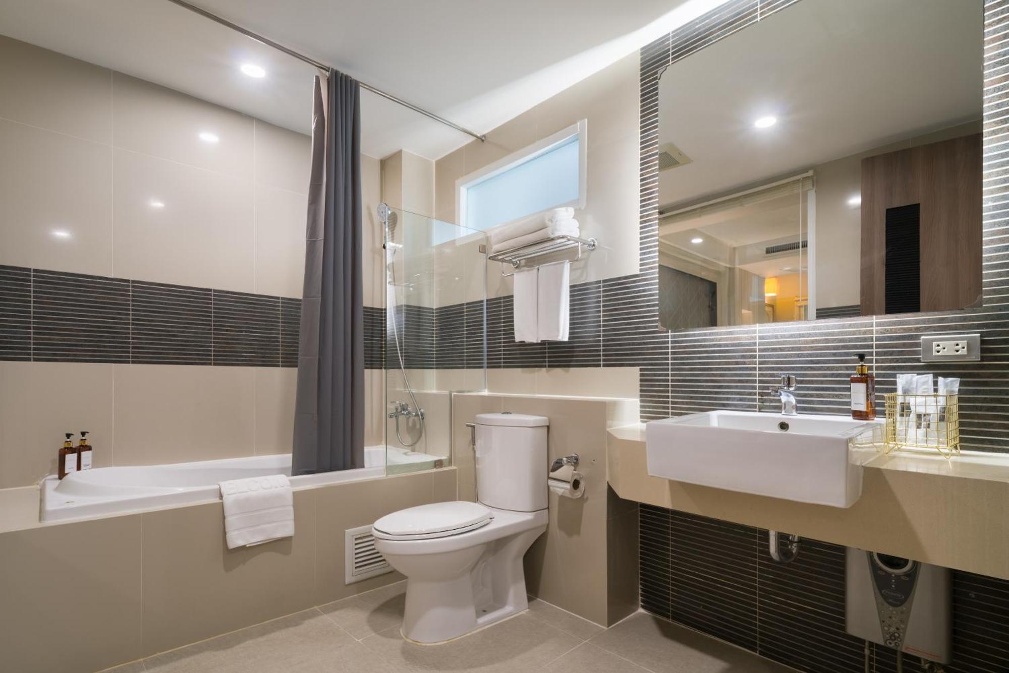 Aspira Sukhumvit 20 Hotel