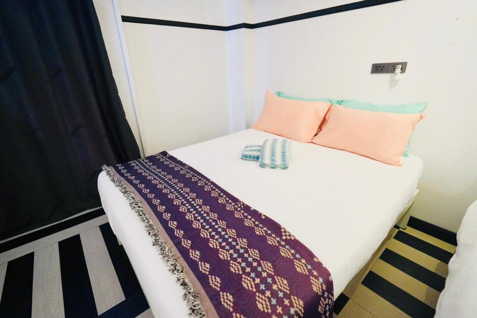 Hotel Bangkok Historic Villa - Private Access