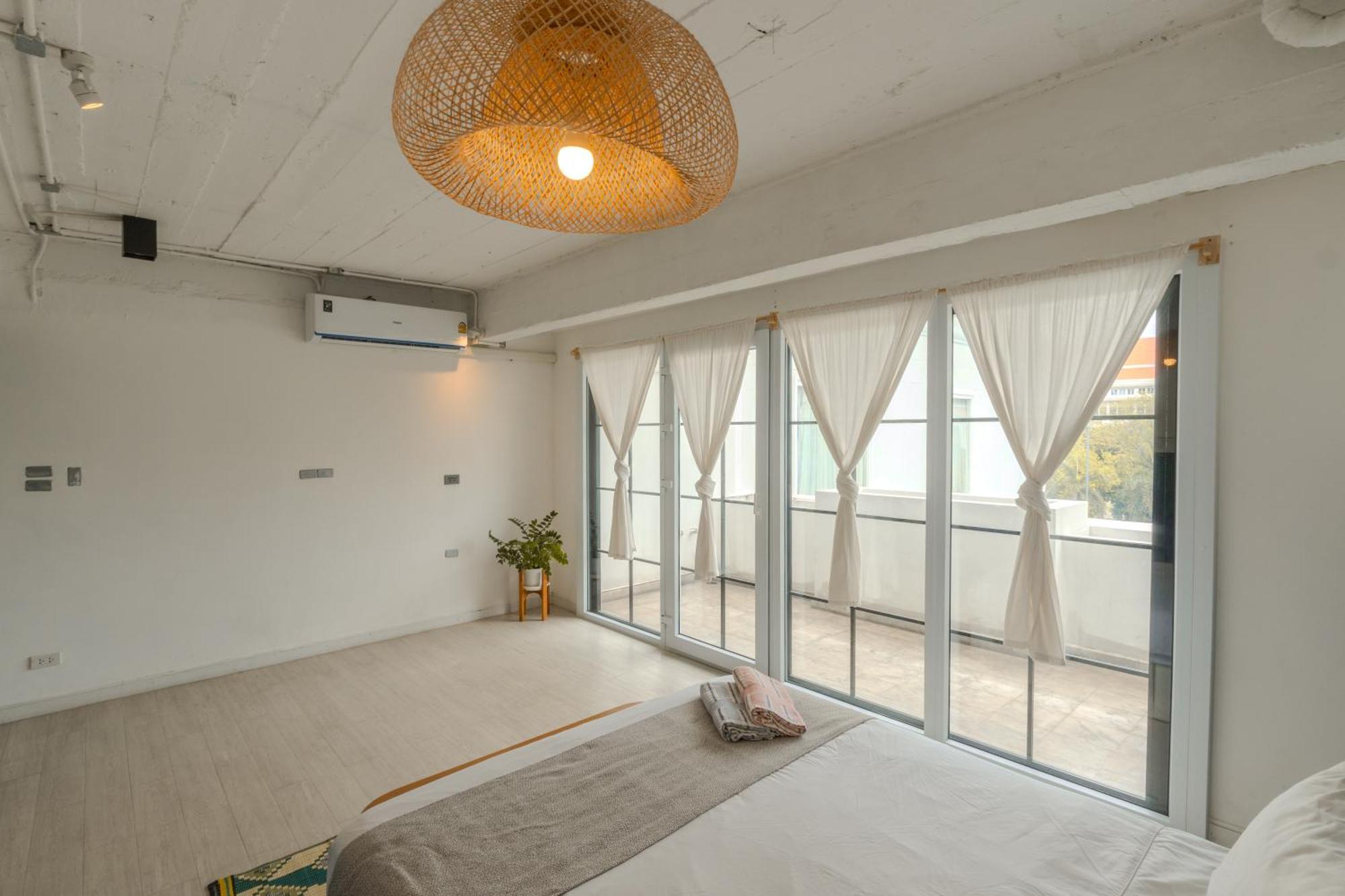 Hotel Bangkok Historic Villa - Private Access