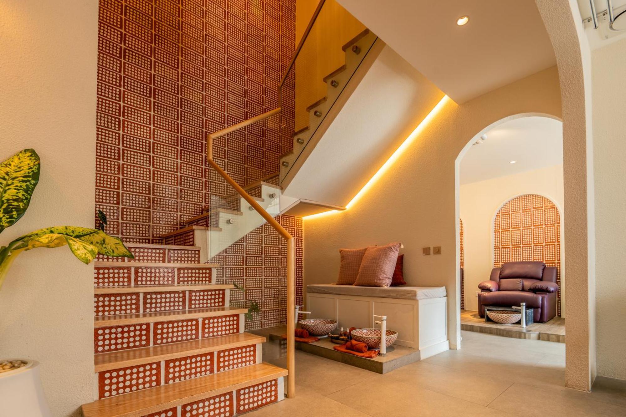 The Fig Lobby Hotel