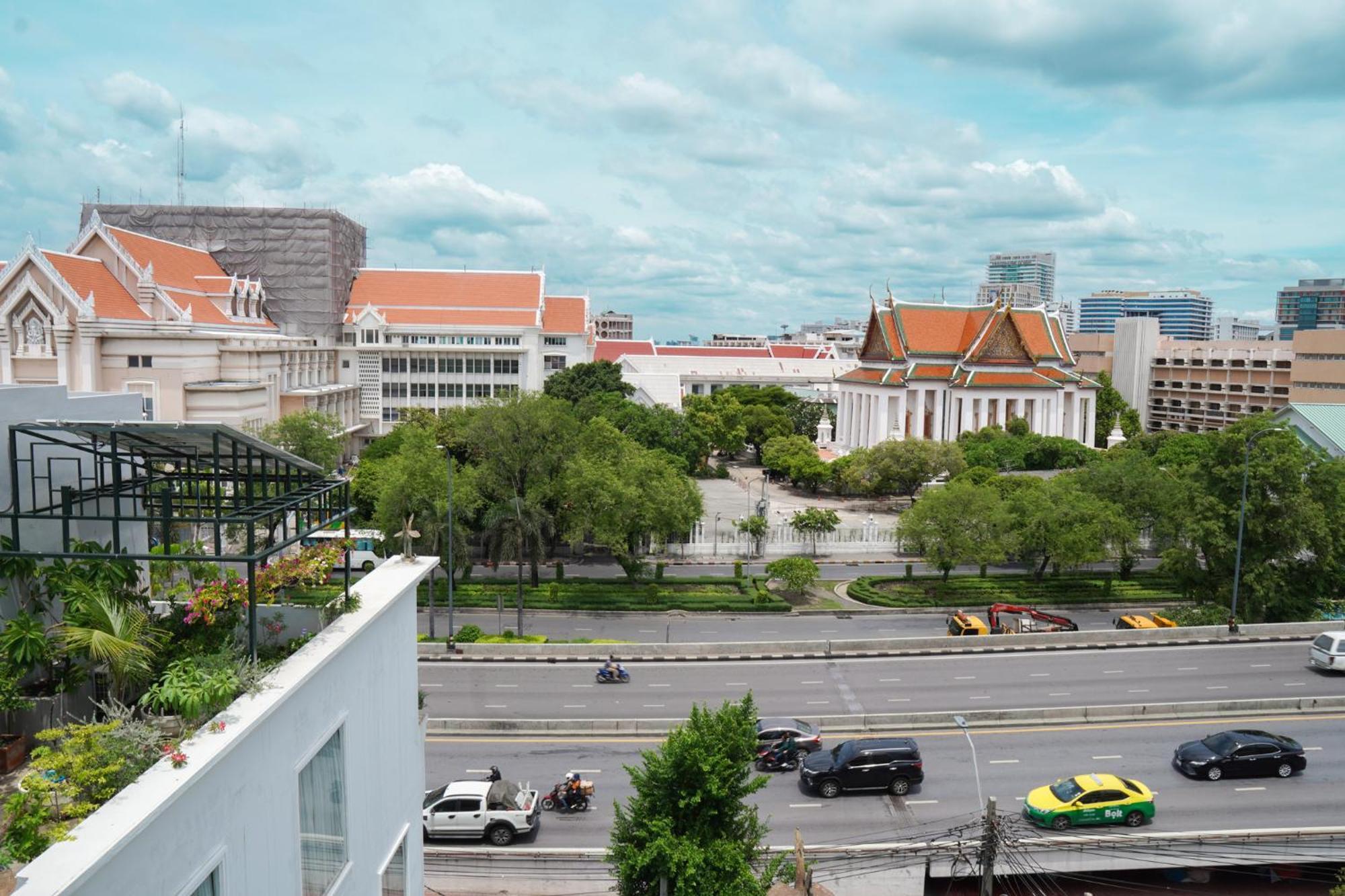 The Local Khaosan Hotel
