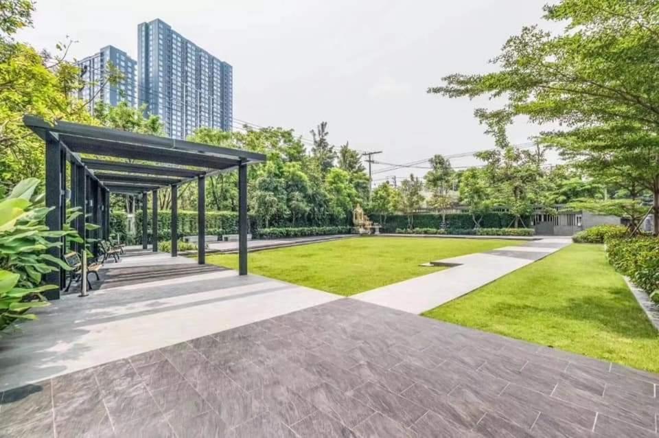 In With Swimming Pool Near Malls And Train