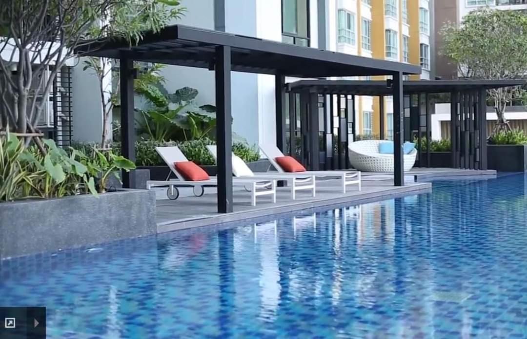 In With Swimming Pool Near Malls And Train