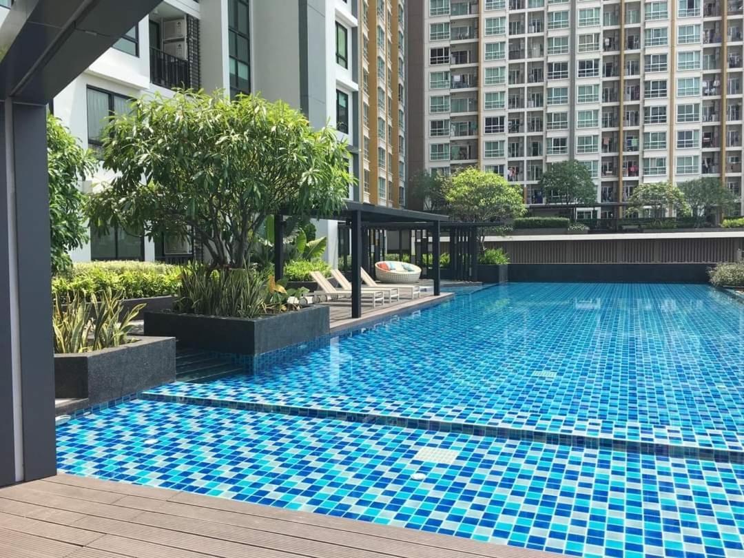 In With Swimming Pool Near Malls And Train *