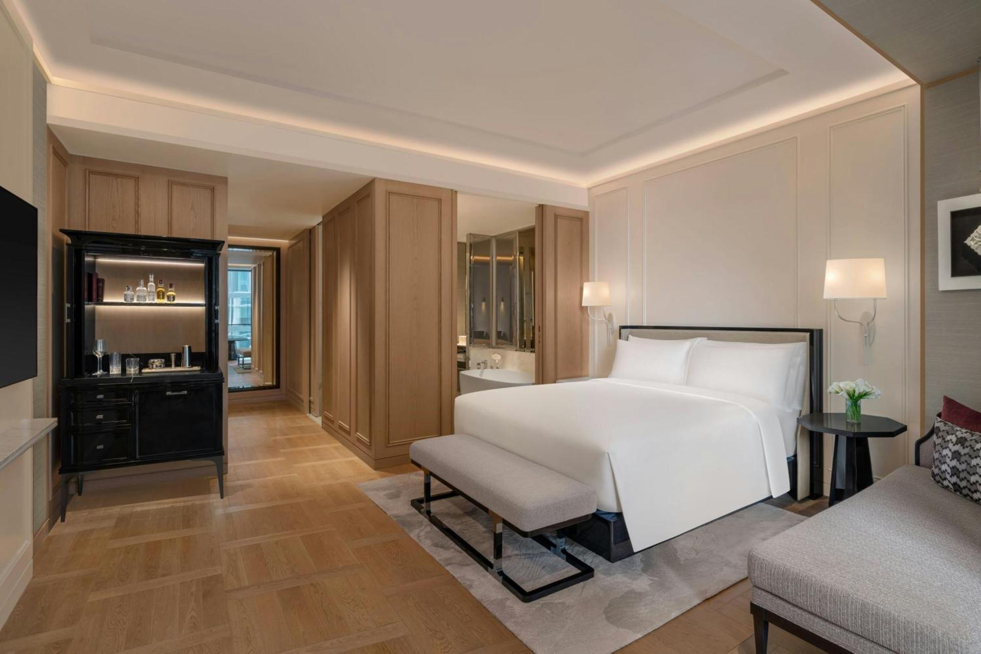The Ritz-carlton, 5*