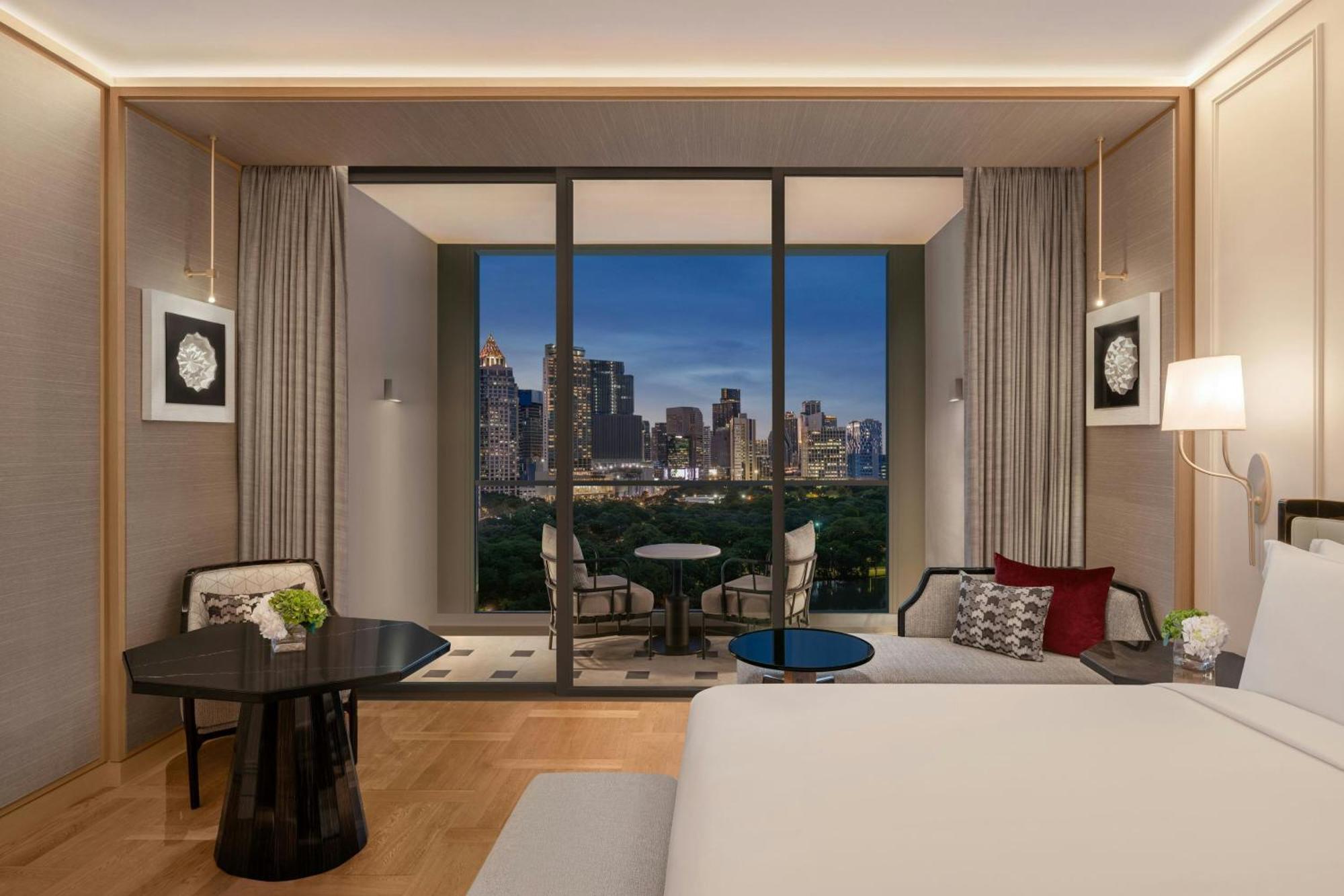 The Ritz-carlton, 5* Bangkok