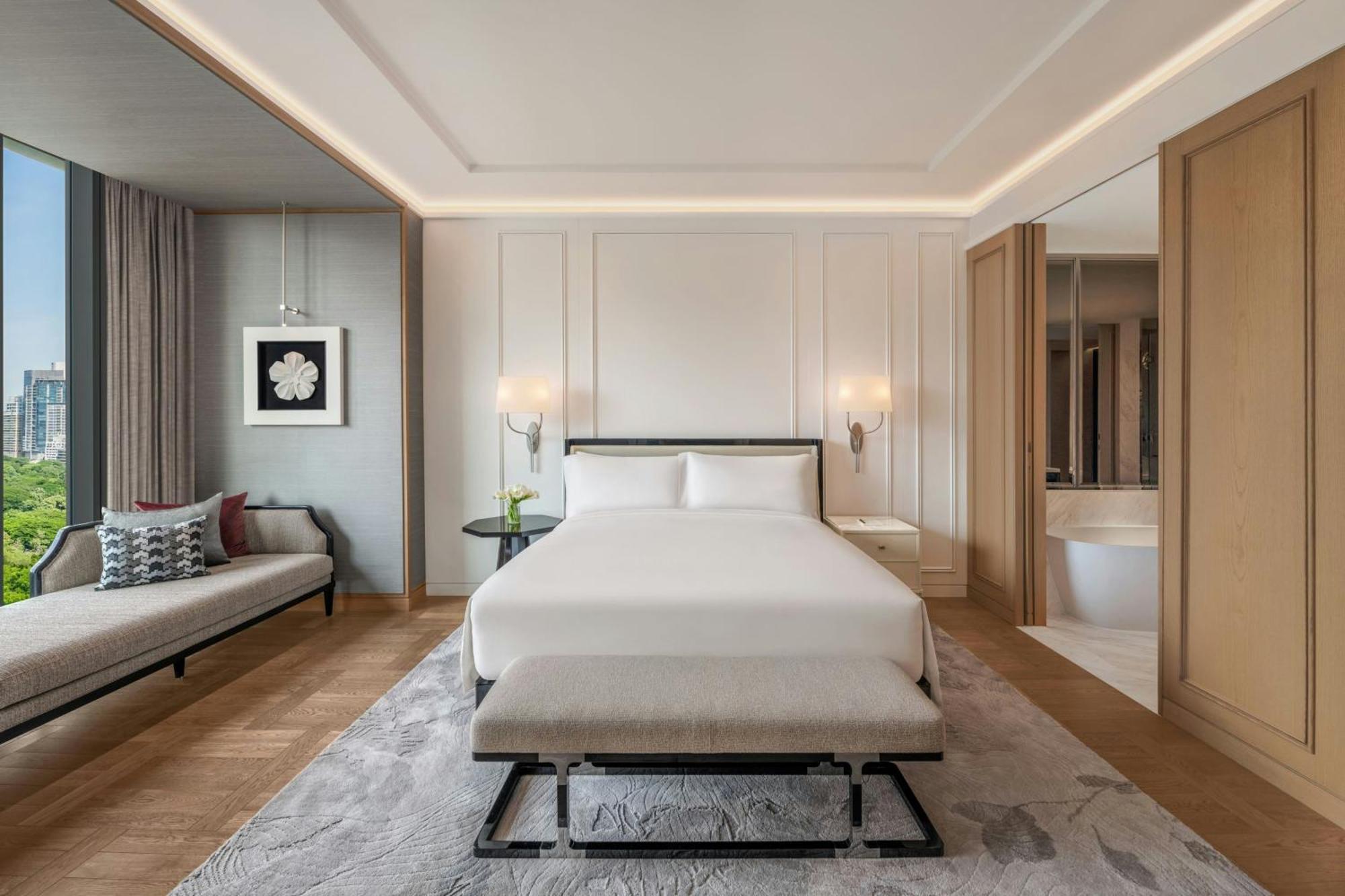 The Ritz-carlton, Hotel