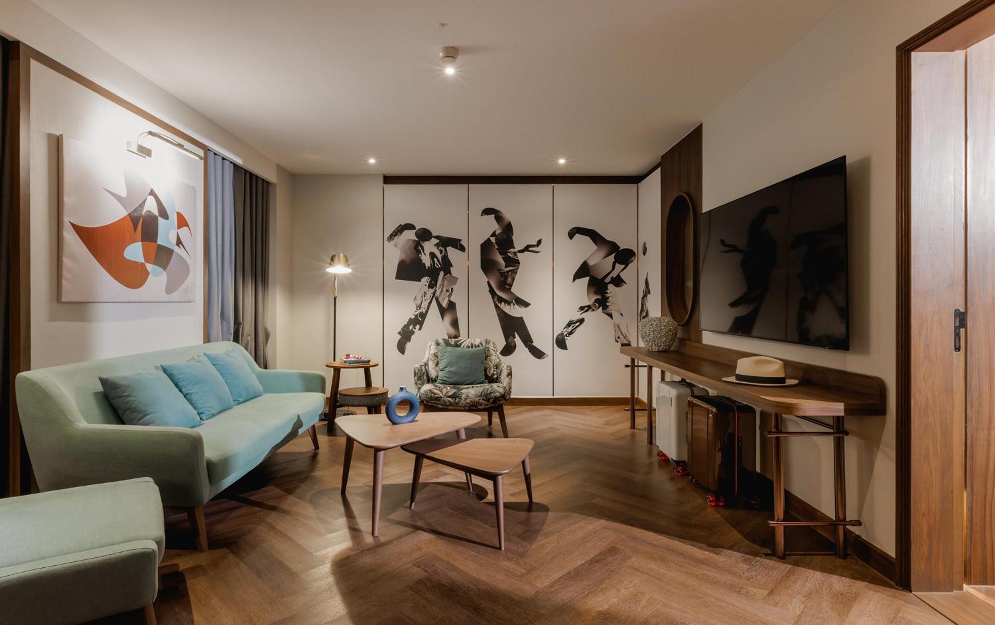 Public House - Sukhumvit 31 Hotel 5*