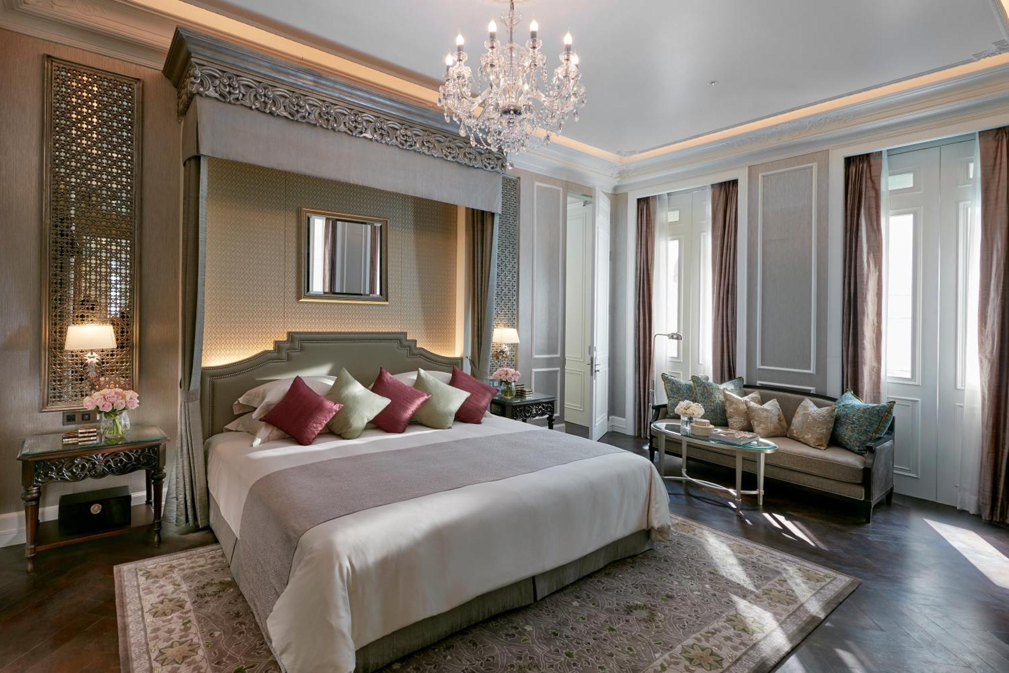 Mandarin Oriental,