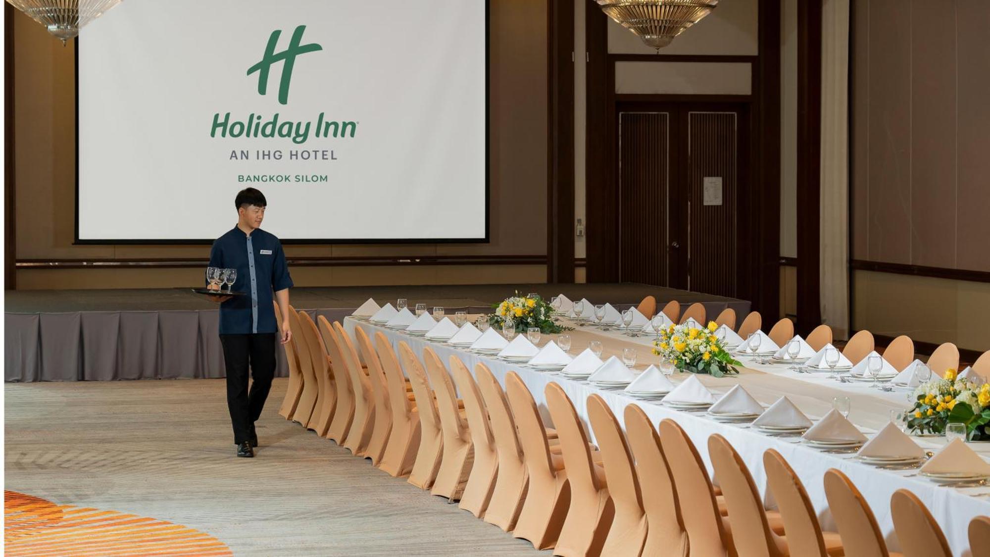 Holiday Silom By Ihg 4*