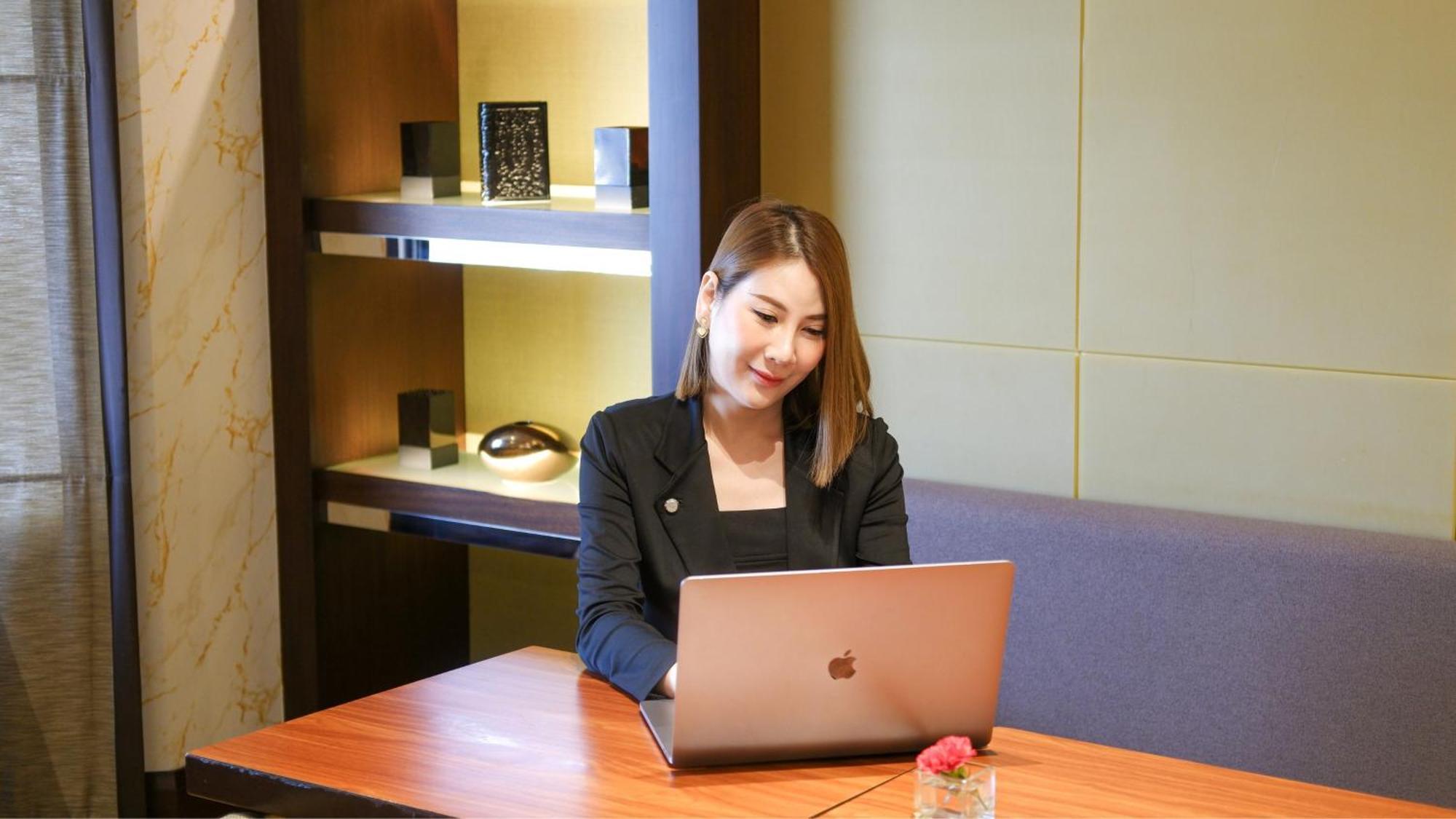 Hotel Holiday Silom By Ihg Bangkok