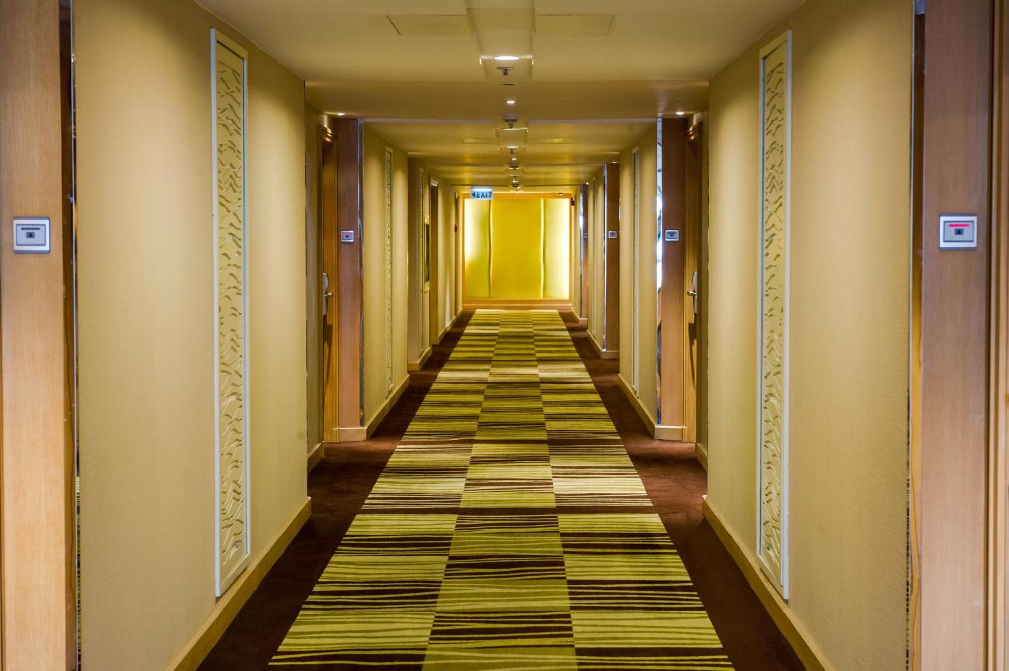 Holiday Silom By Ihg Hotel