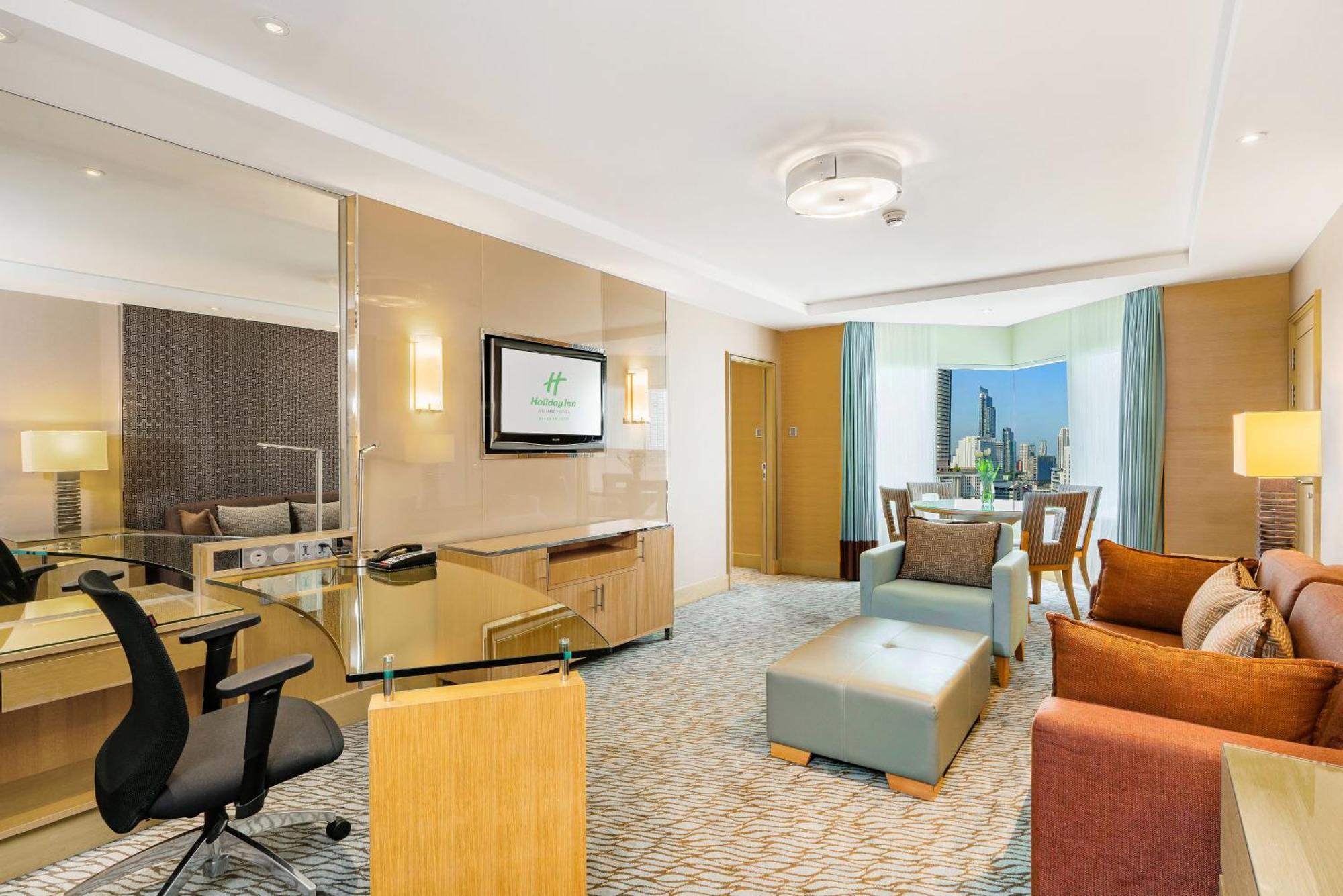 Holiday Silom By Ihg Hotel Bangkok