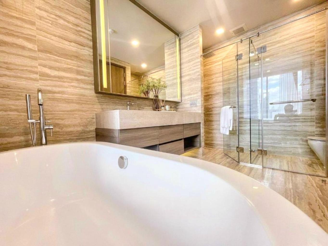 Sukhumvit Terminal 21 Asoke Super Luxury Designer 65 Sqm Pangsapuri