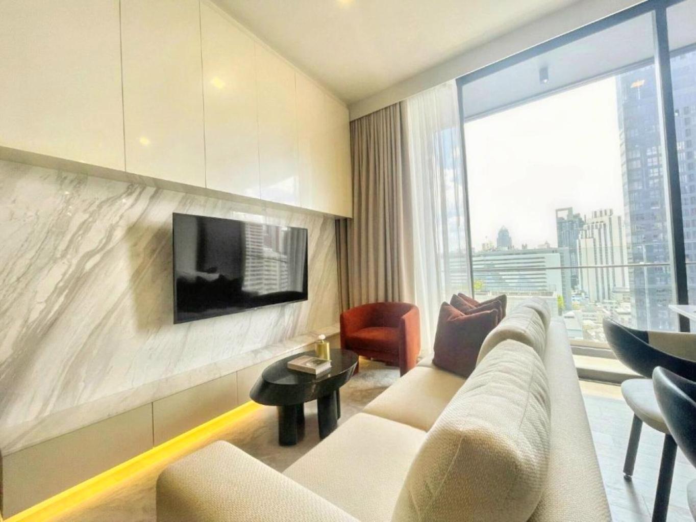Sukhumvit Terminal 21 Asoke Super Luxury Designer 65 Sqm Bangkok
