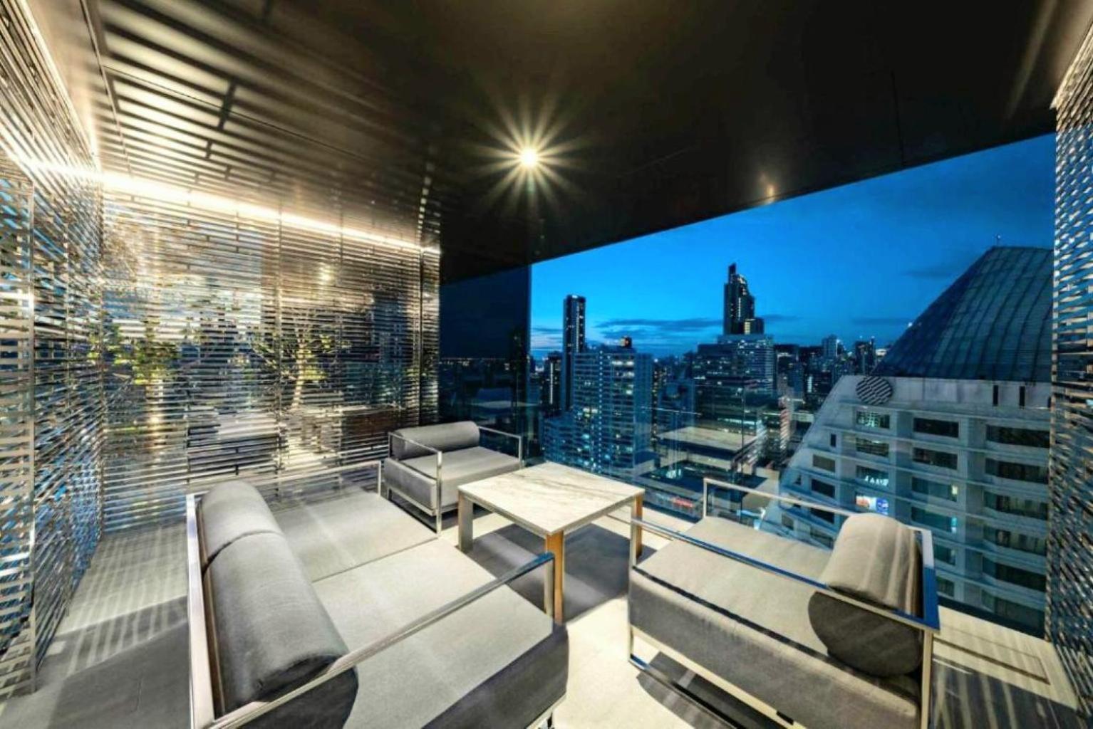 Sukhumvit Terminal 21 Asoke Super Luxury Designer 65 Sqm *